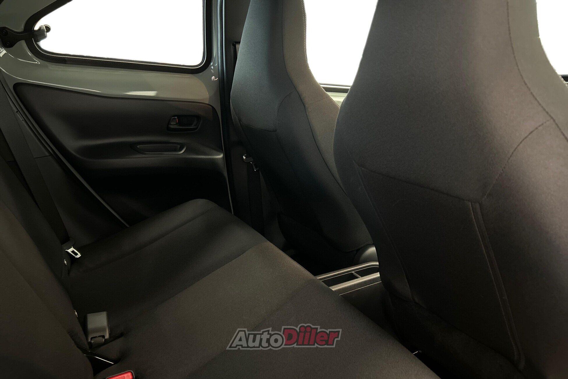 Toyota Aygo Pulse Hybrid 1.5 68kW 2025, photo 7/10