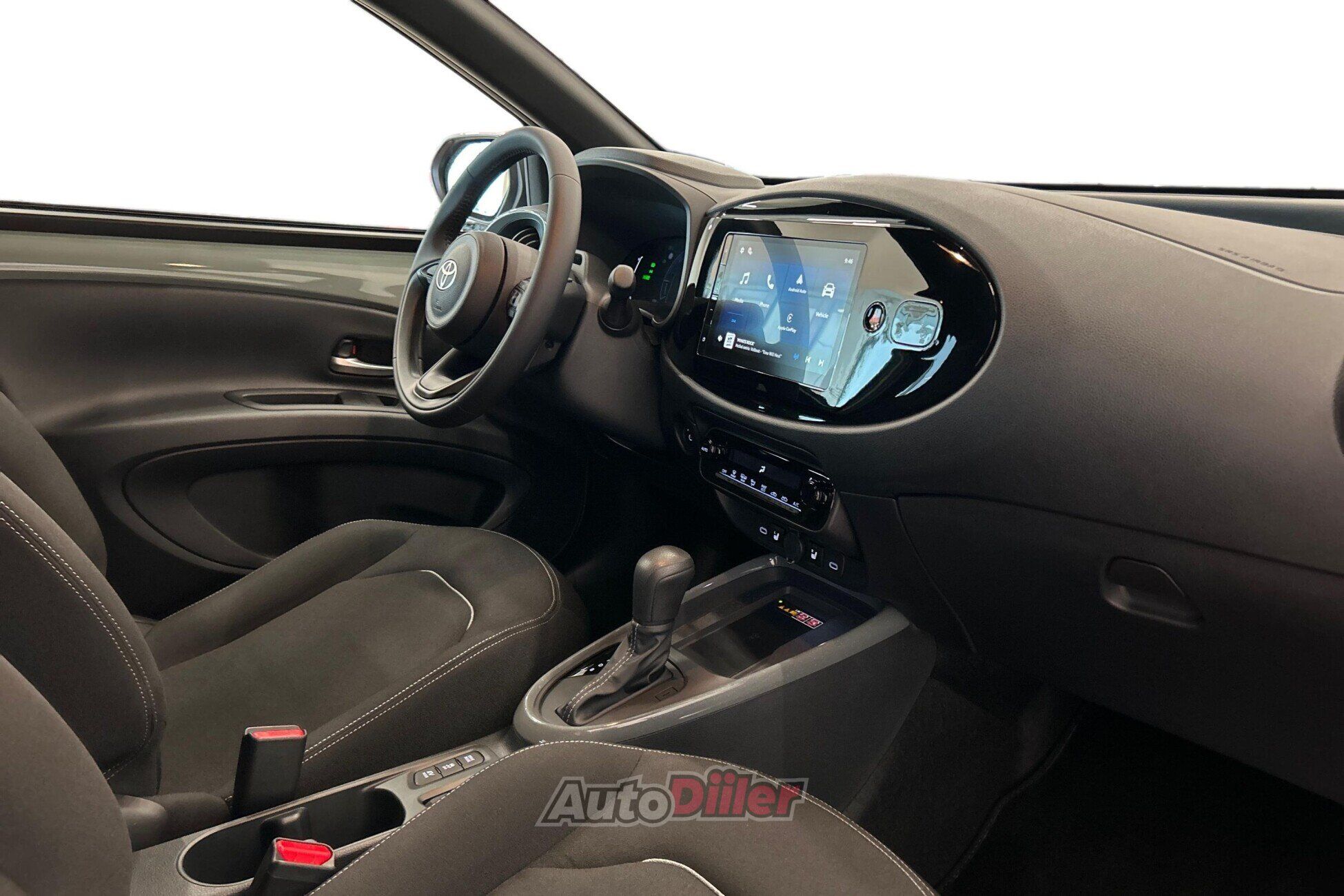 Toyota Aygo Pulse Hybrid 1.5 68kW 2025, photo 6/10