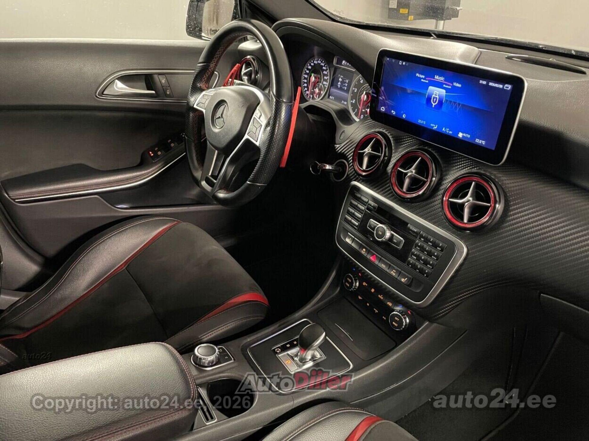 Mercedes-Benz A 45 AMG 4matic 265kW 2013, kuva 7/10