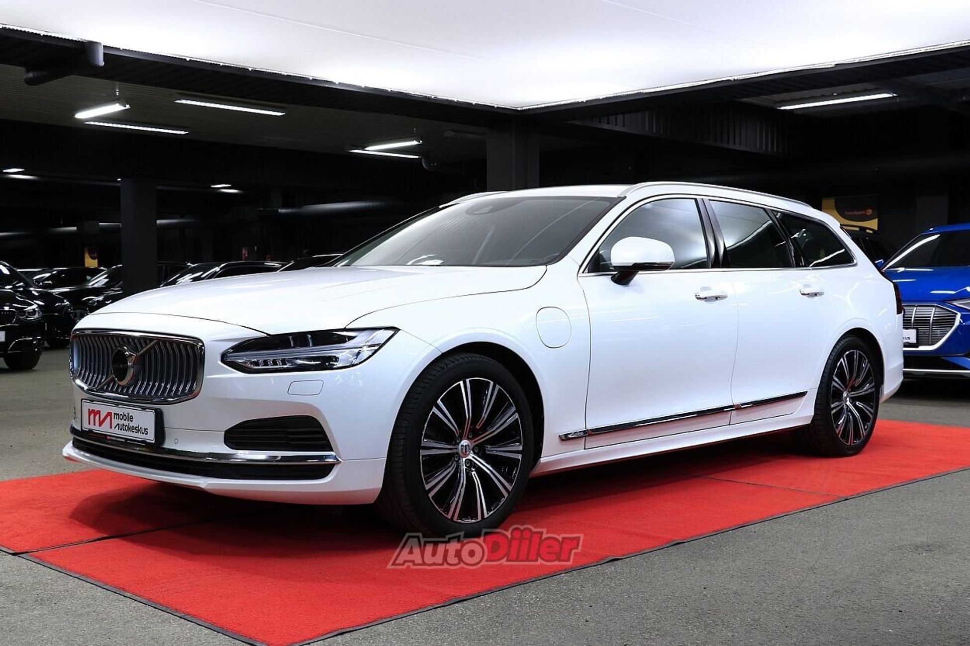 Volvo V90 AWD Inscription 2.0 186kW 2021, photo 3/10