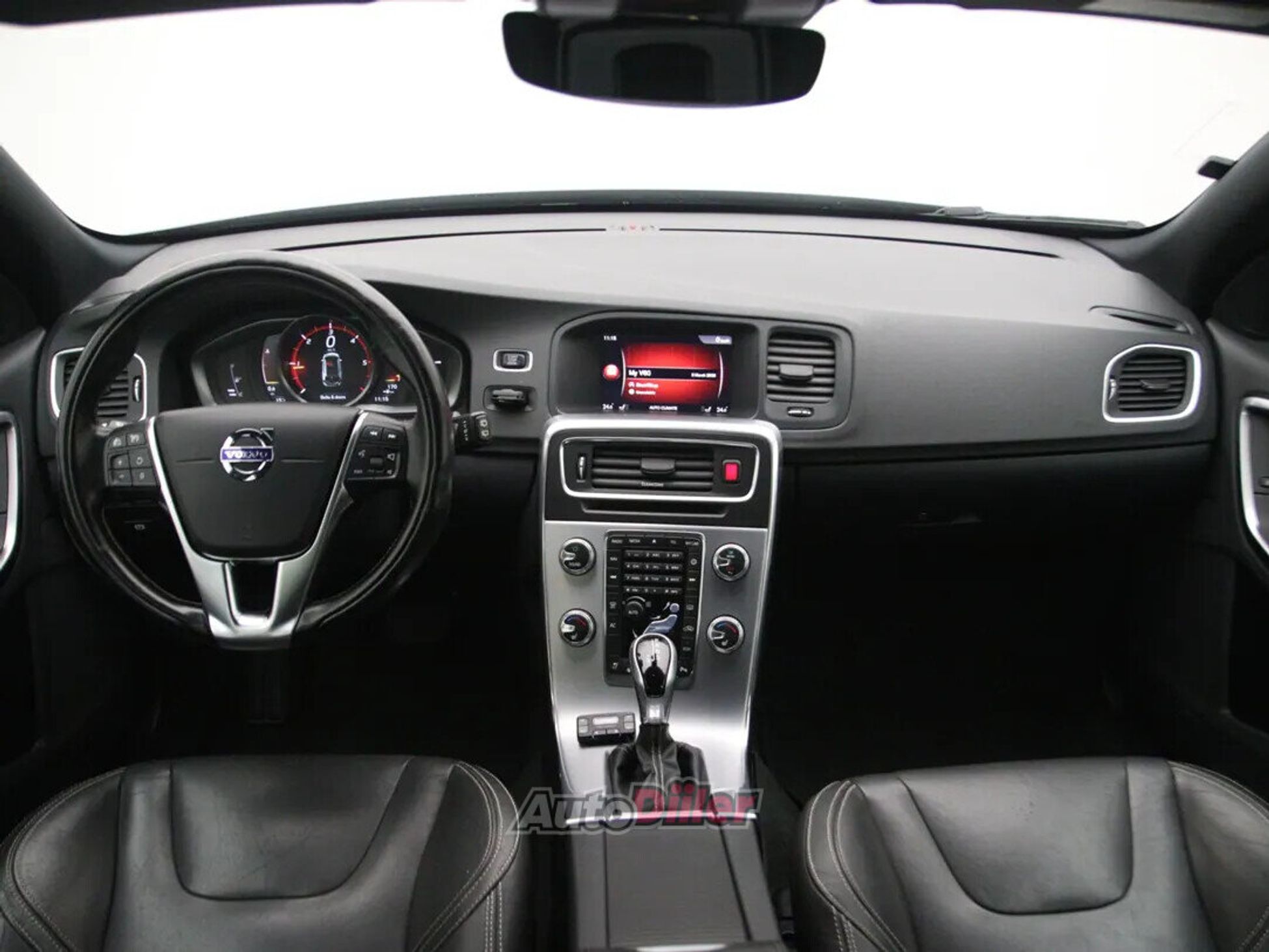 Volvo V60 Polar+ Dynamic 2.0 88kW 2018, photo 2/10