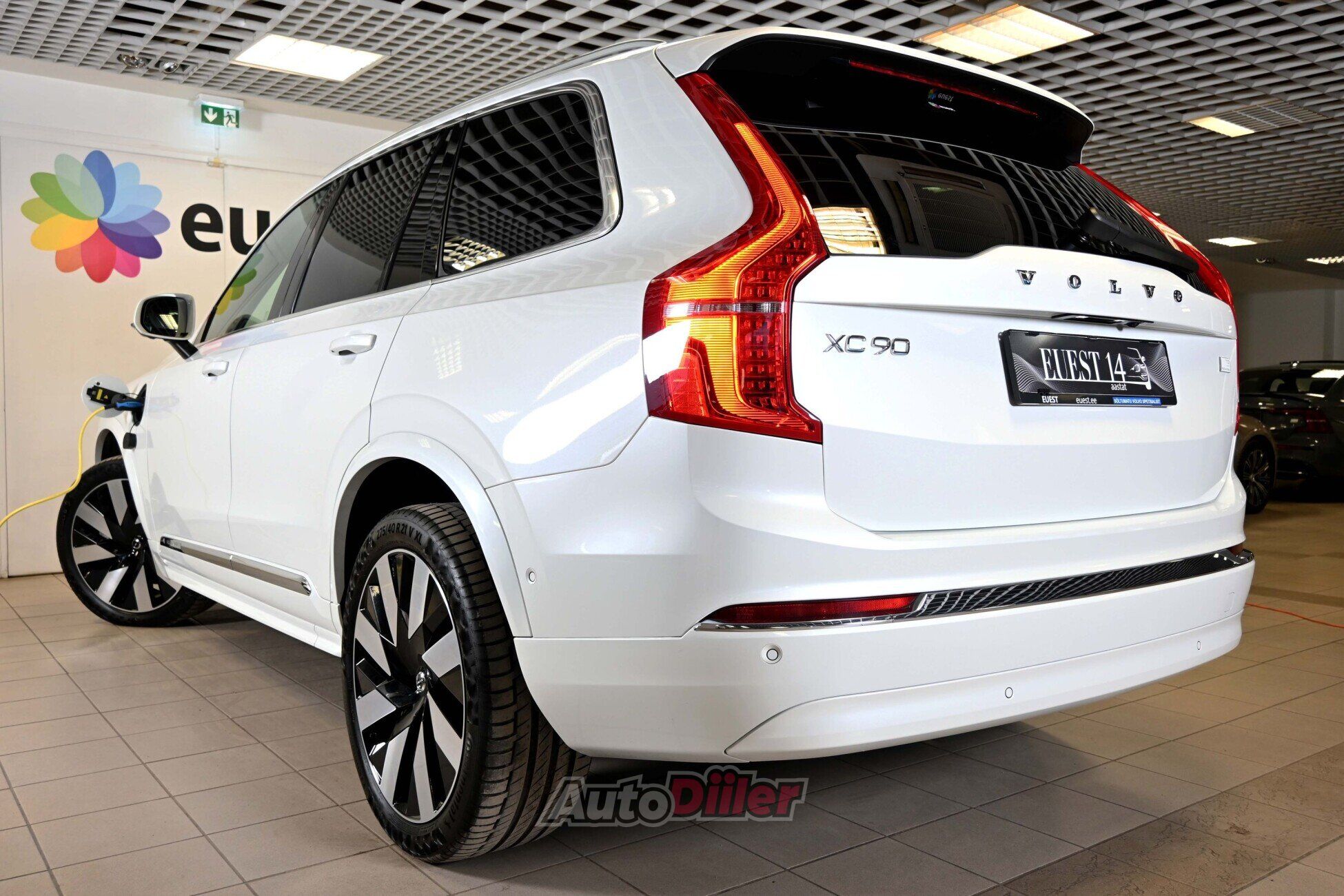Volvo XC90 2024, photo 3/10