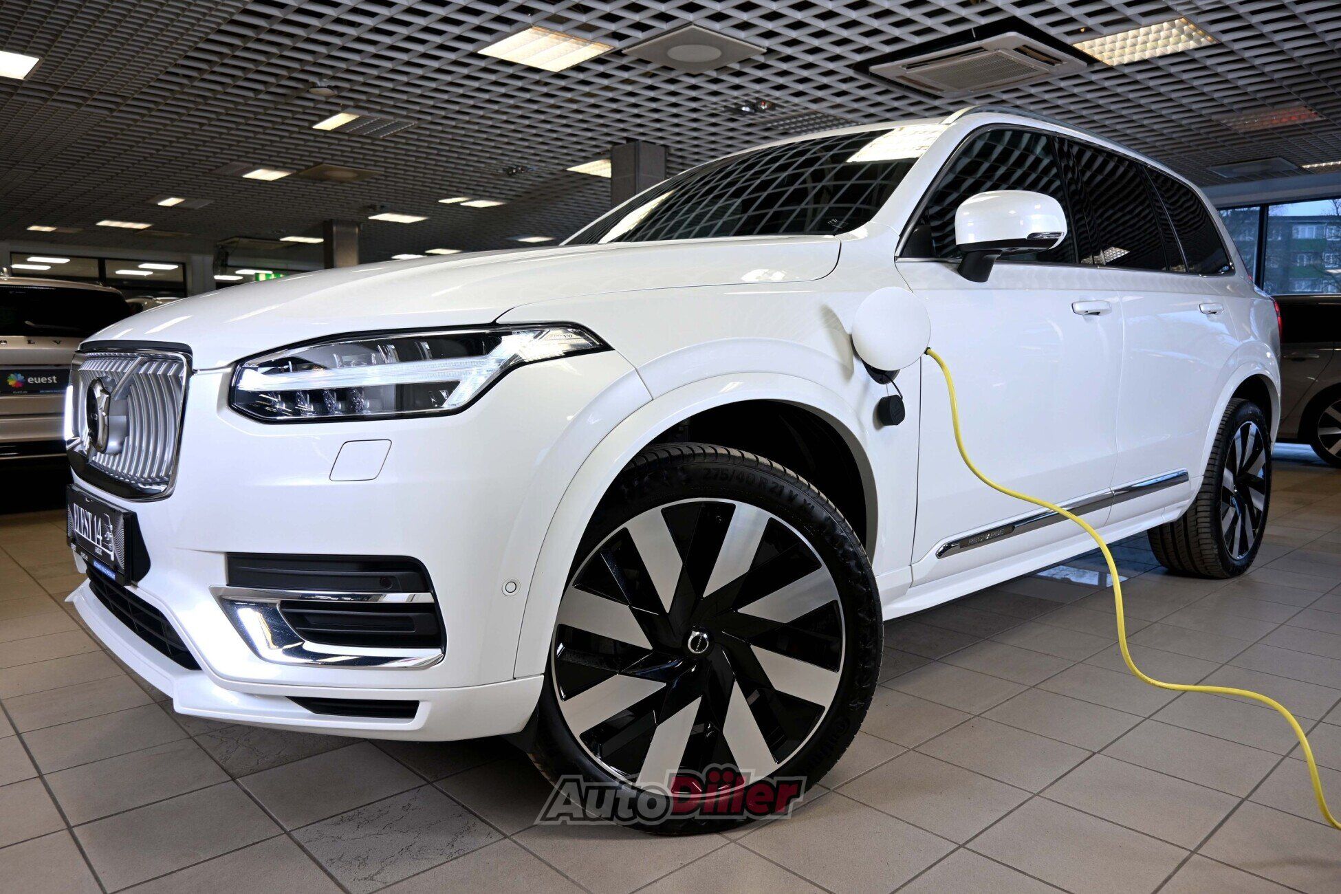Volvo XC90 2024, photo 4/10