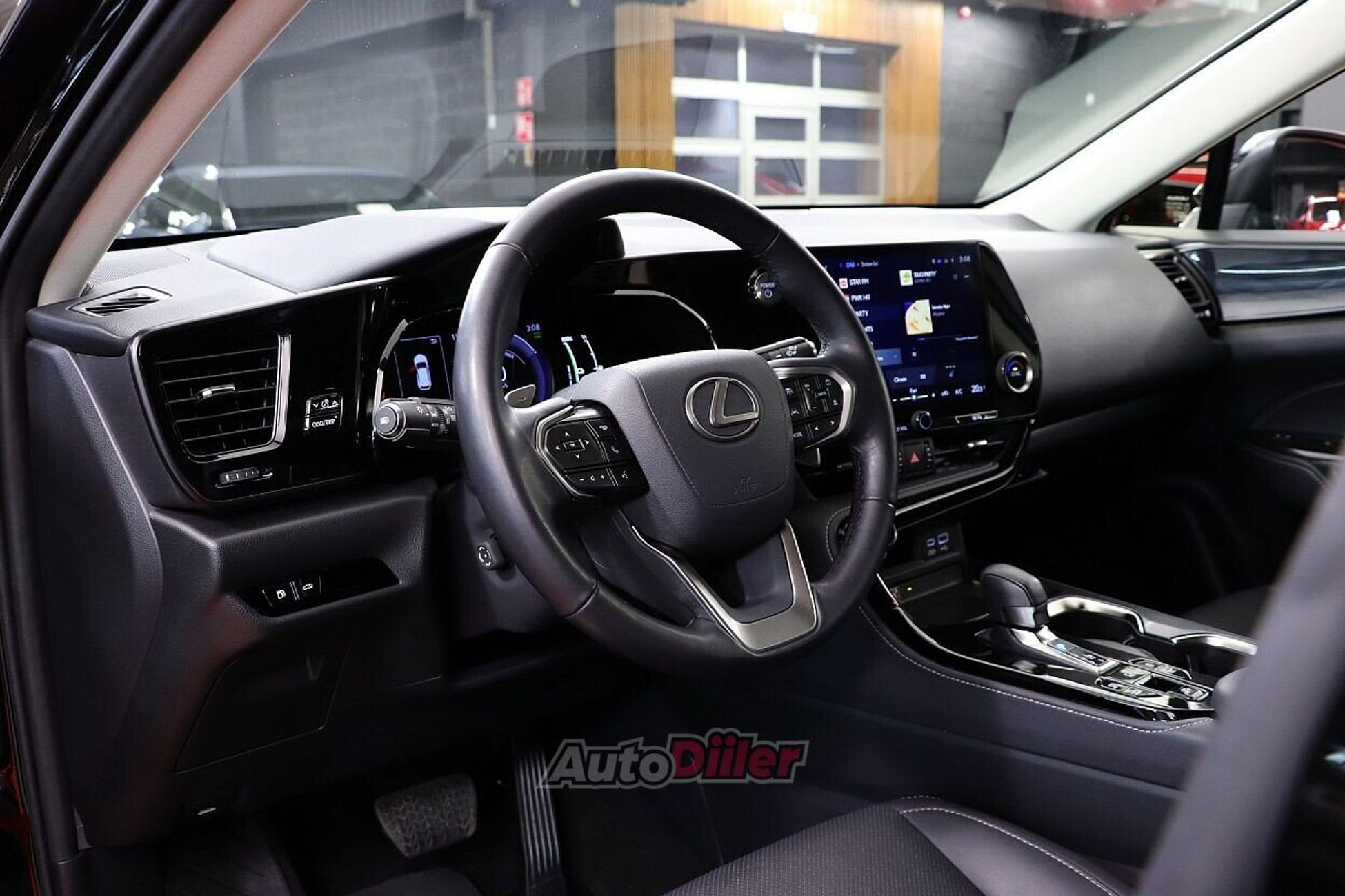 Lexus NX 450h+ 2022, photo 7/10