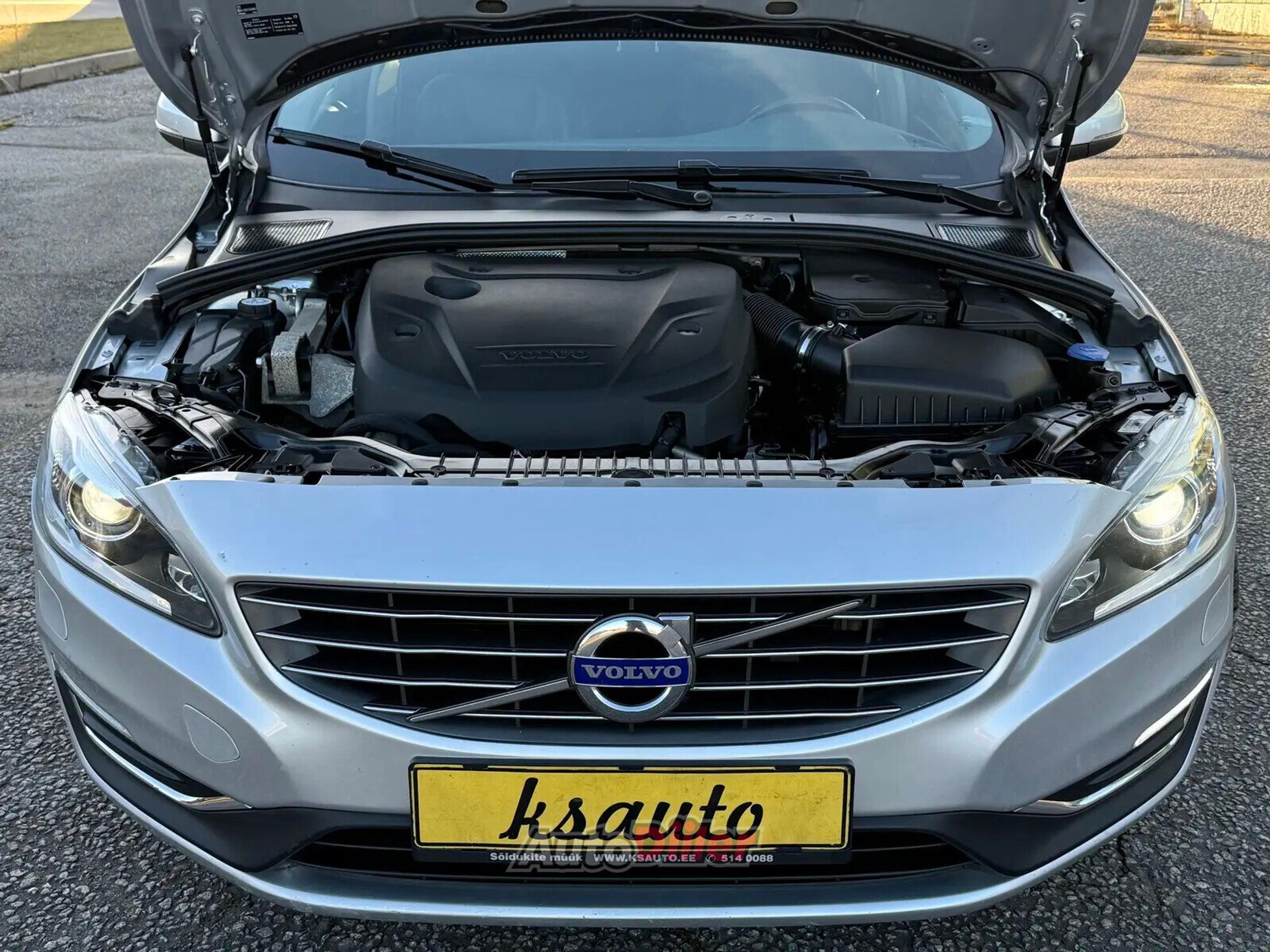 Volvo V60 Momentum Facelift 2.0 110kW 2016, kuva 5/10