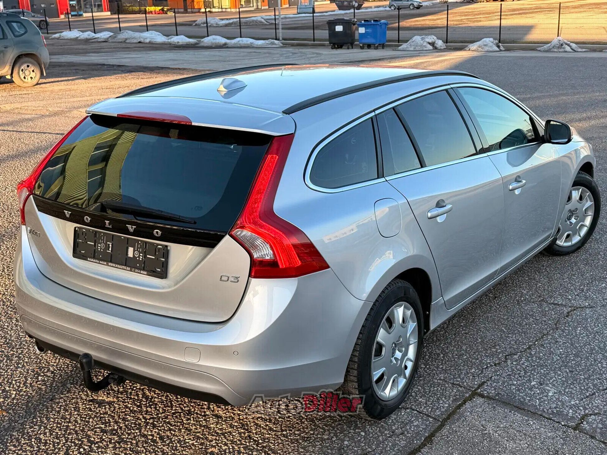 Volvo V60 Momentum Facelift 2.0 110kW 2016, kuva 4/10