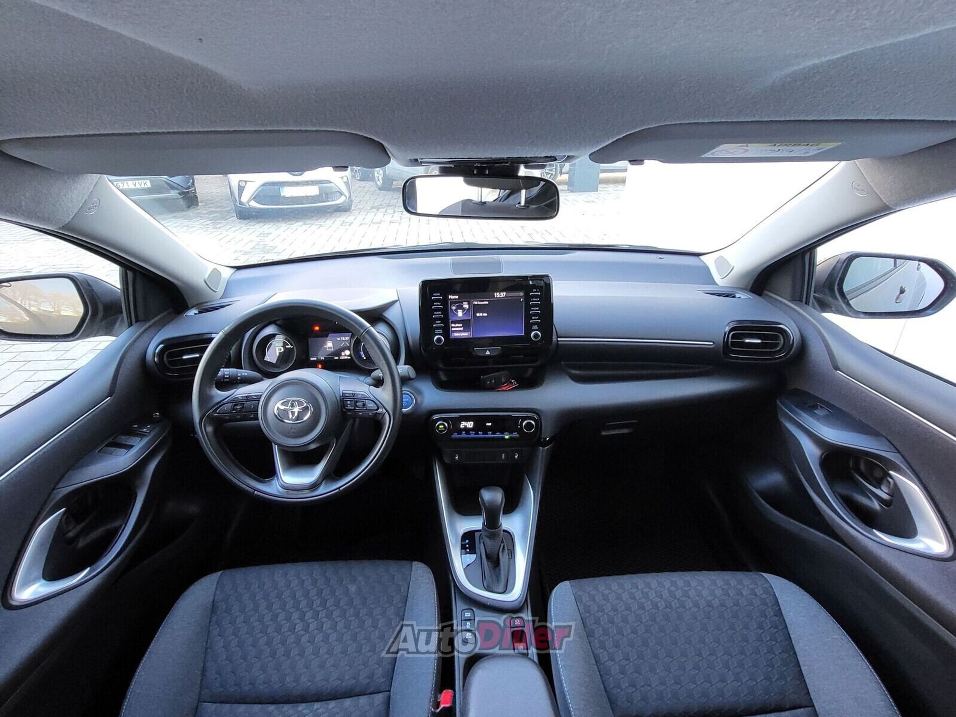 Toyota Yaris Active Plus 1.5 68kW 2024, photo 7/10