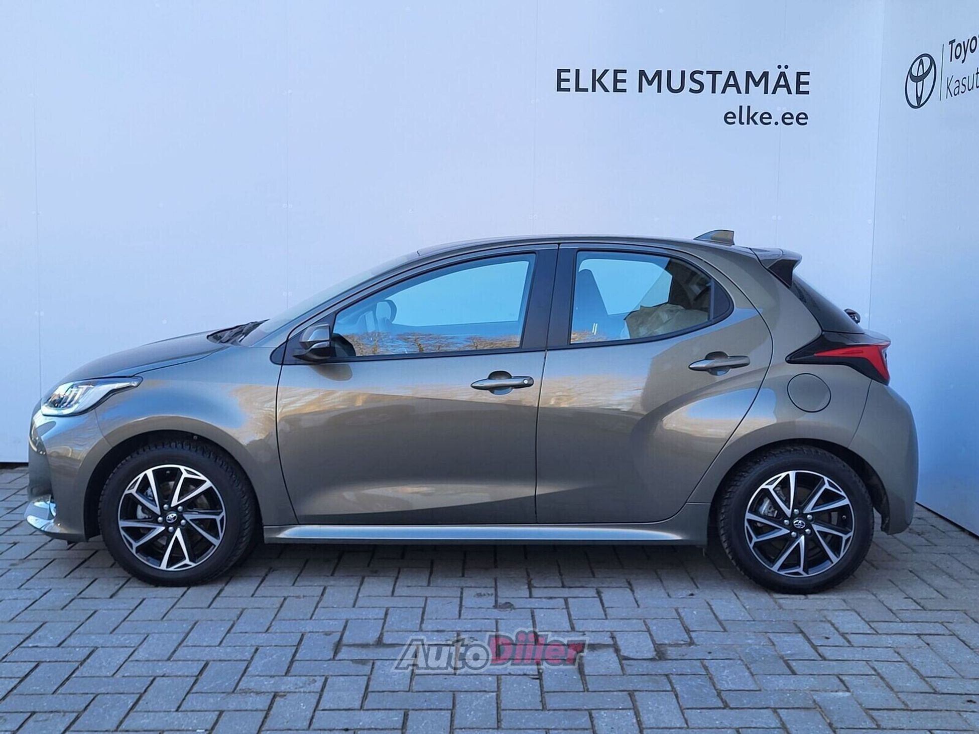 Toyota Yaris Active Plus 1.5 68kW 2024, photo 3/10
