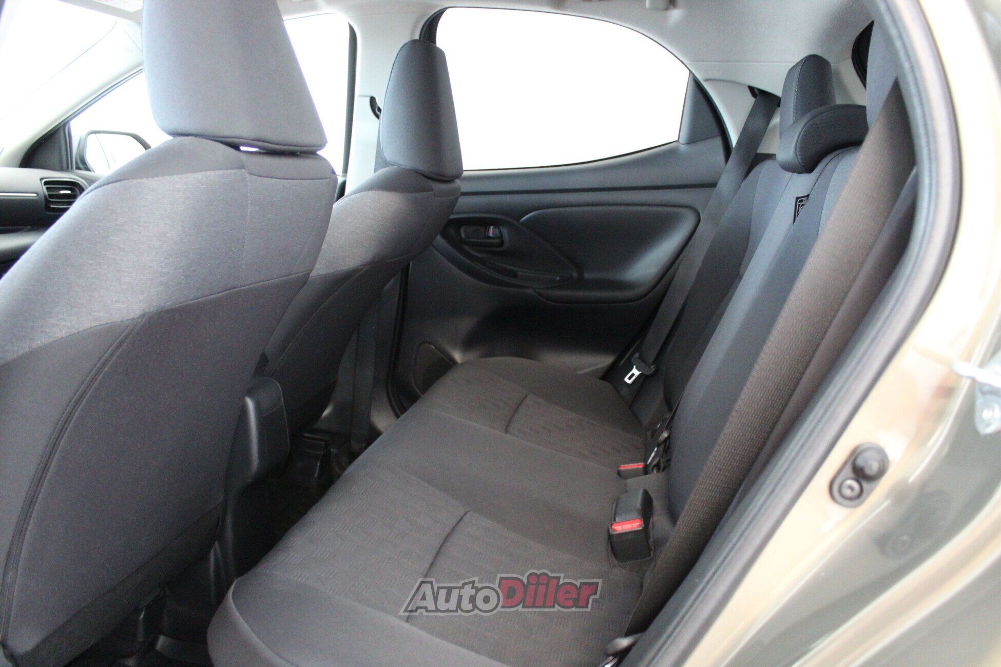 Toyota Yaris Active Plus Hybrid 1.5 68kW 2024, photo 7/10