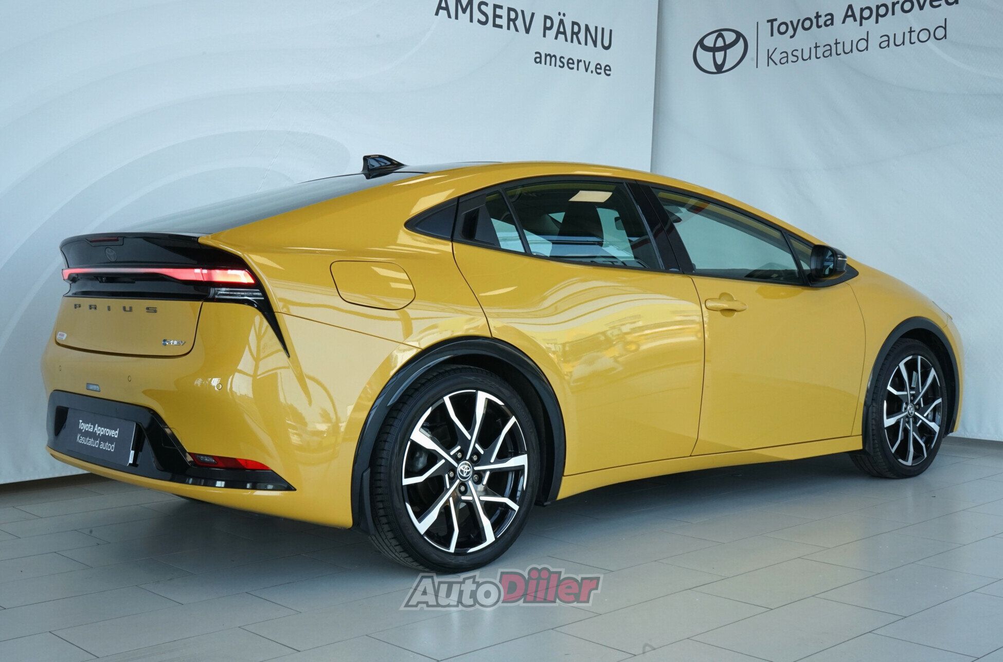 Toyota Prius 2023, photo 2/10