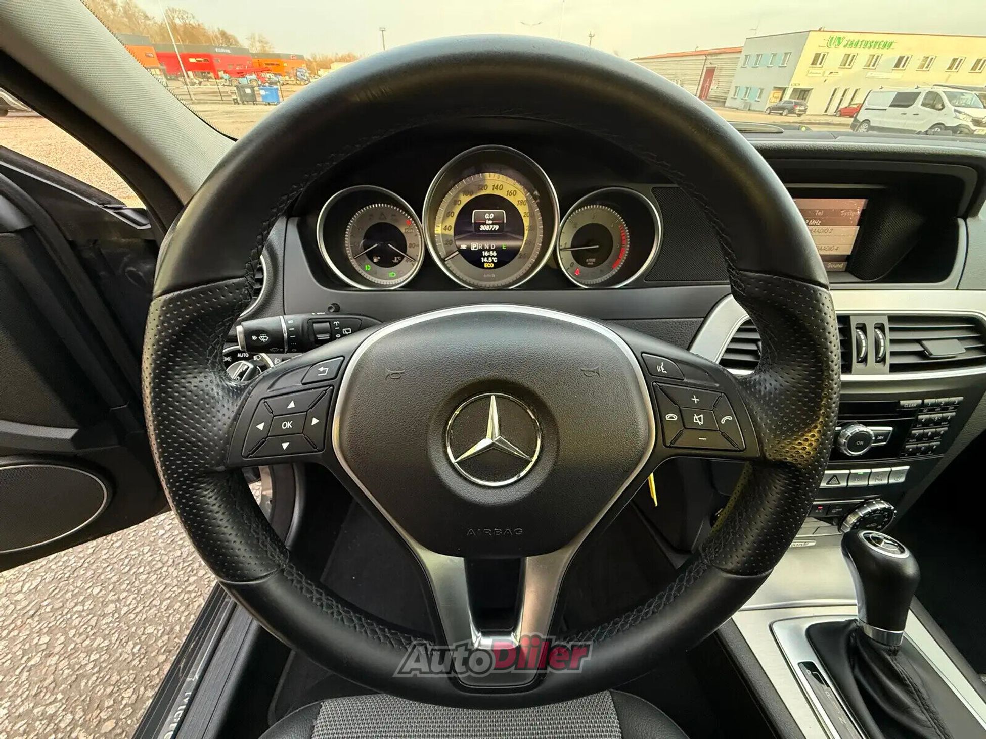 Mercedes-Benz C 220 2012, kuva 6/10