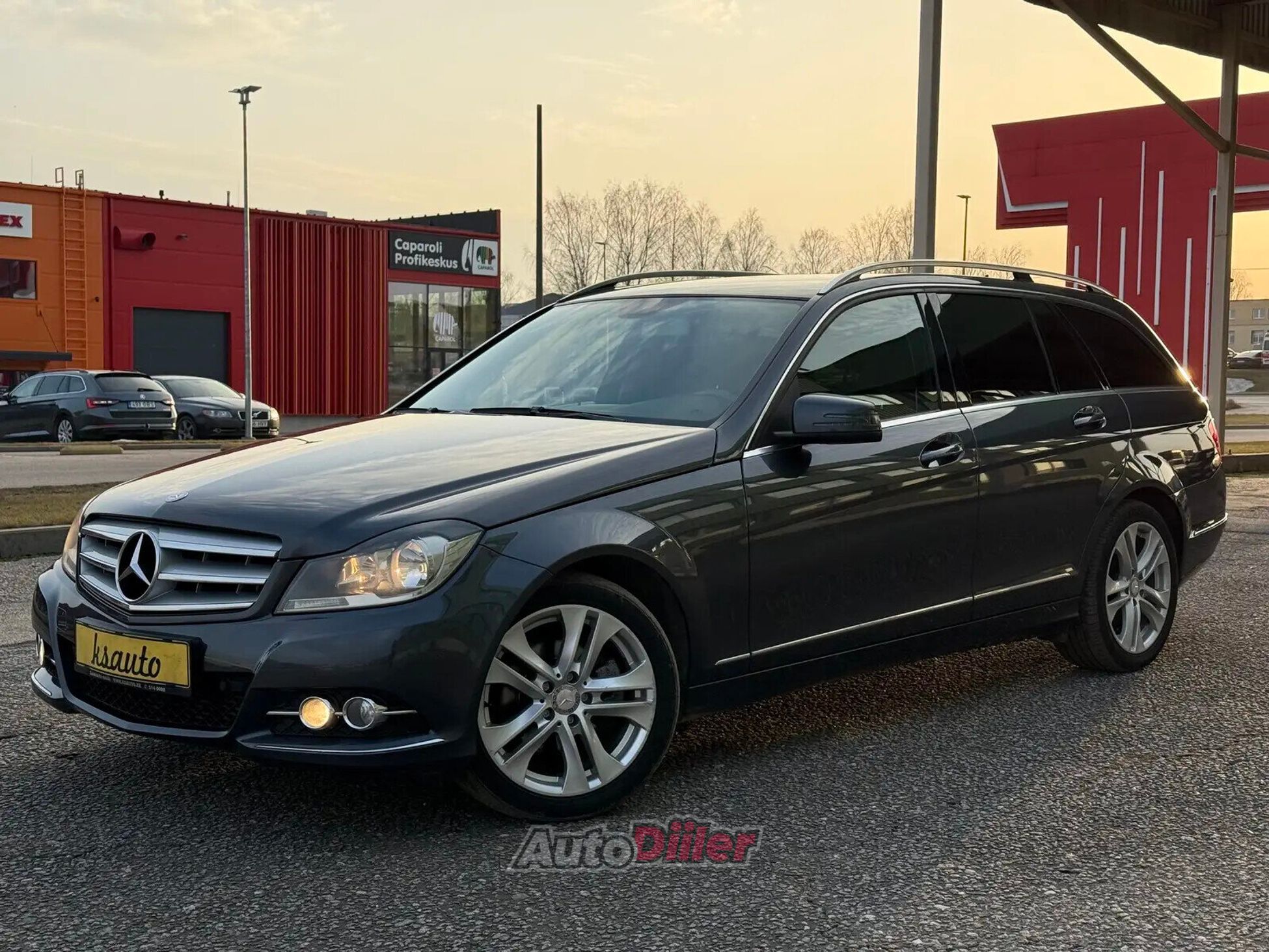 Mercedes-Benz C 220 2012, kuva 3/10