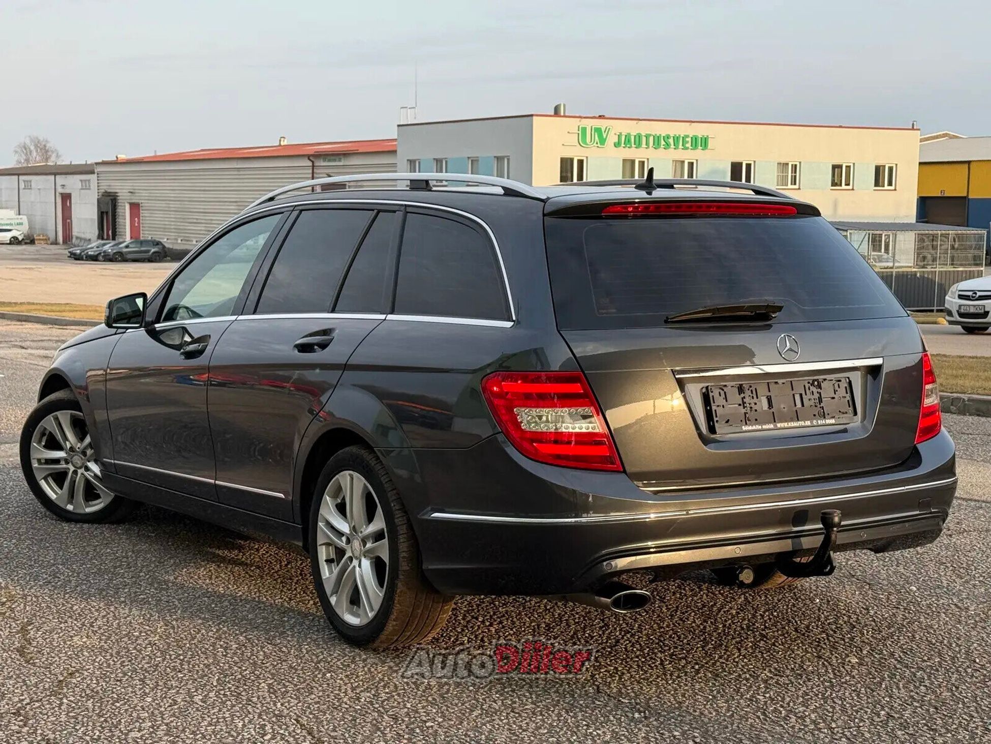 Mercedes-Benz C 220 2012, kuva 2/10