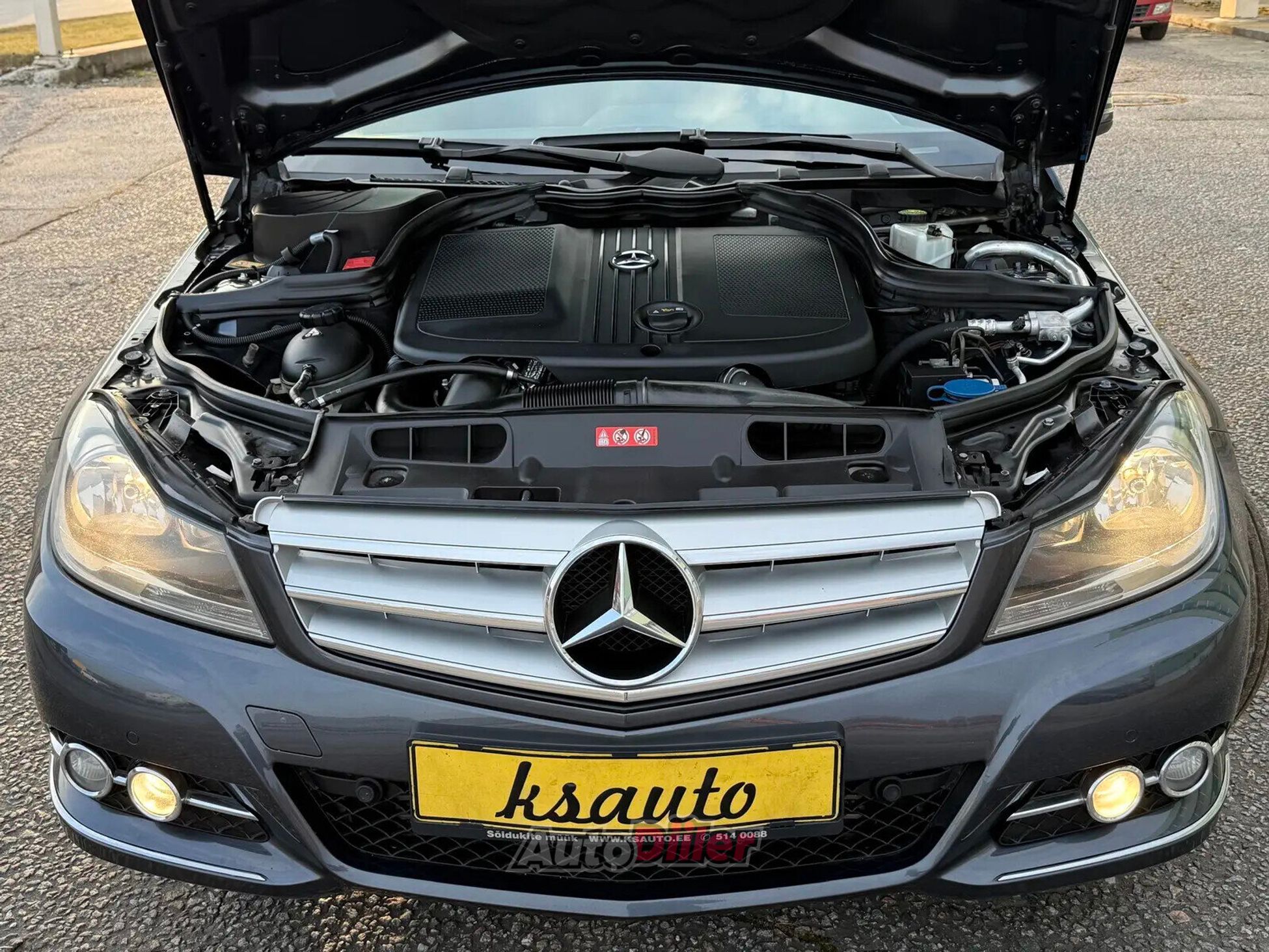 Mercedes-Benz C 220 2012, kuva 5/10