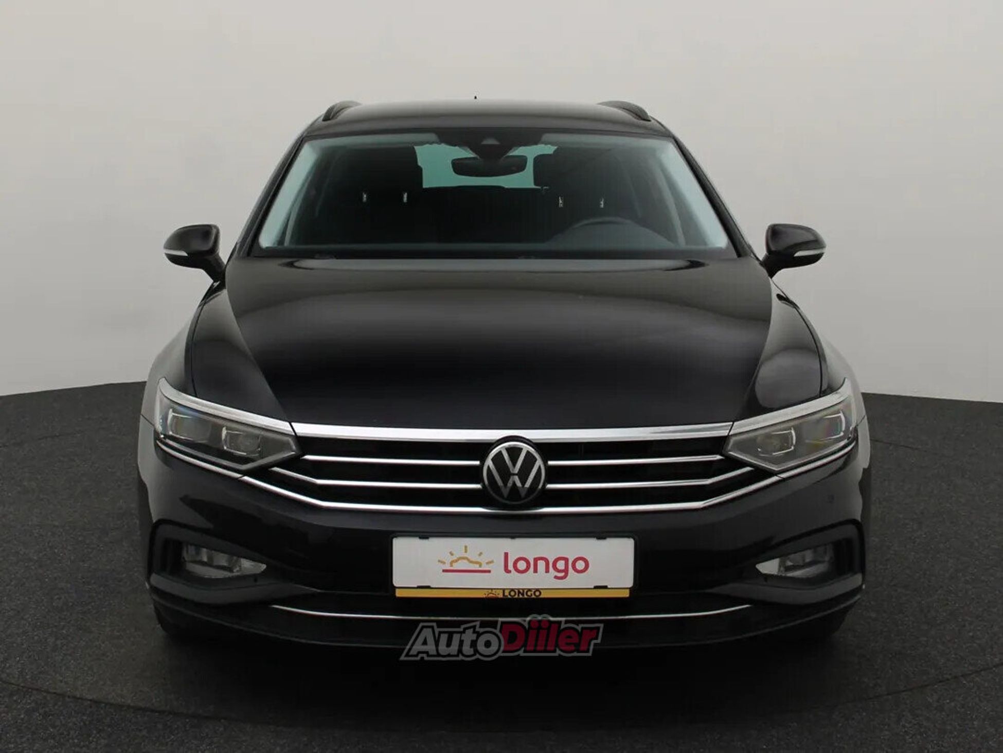 Volkswagen Passat 2023, photo 3/10