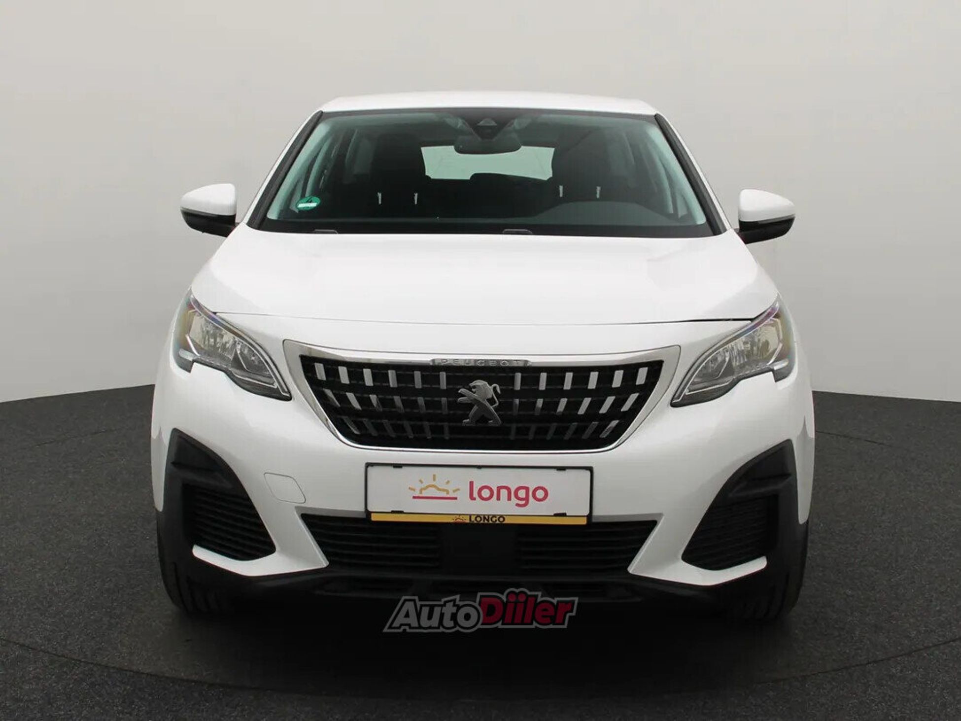 Peugeot 3008 Access 1.2 96kW 2019, photo 3/10