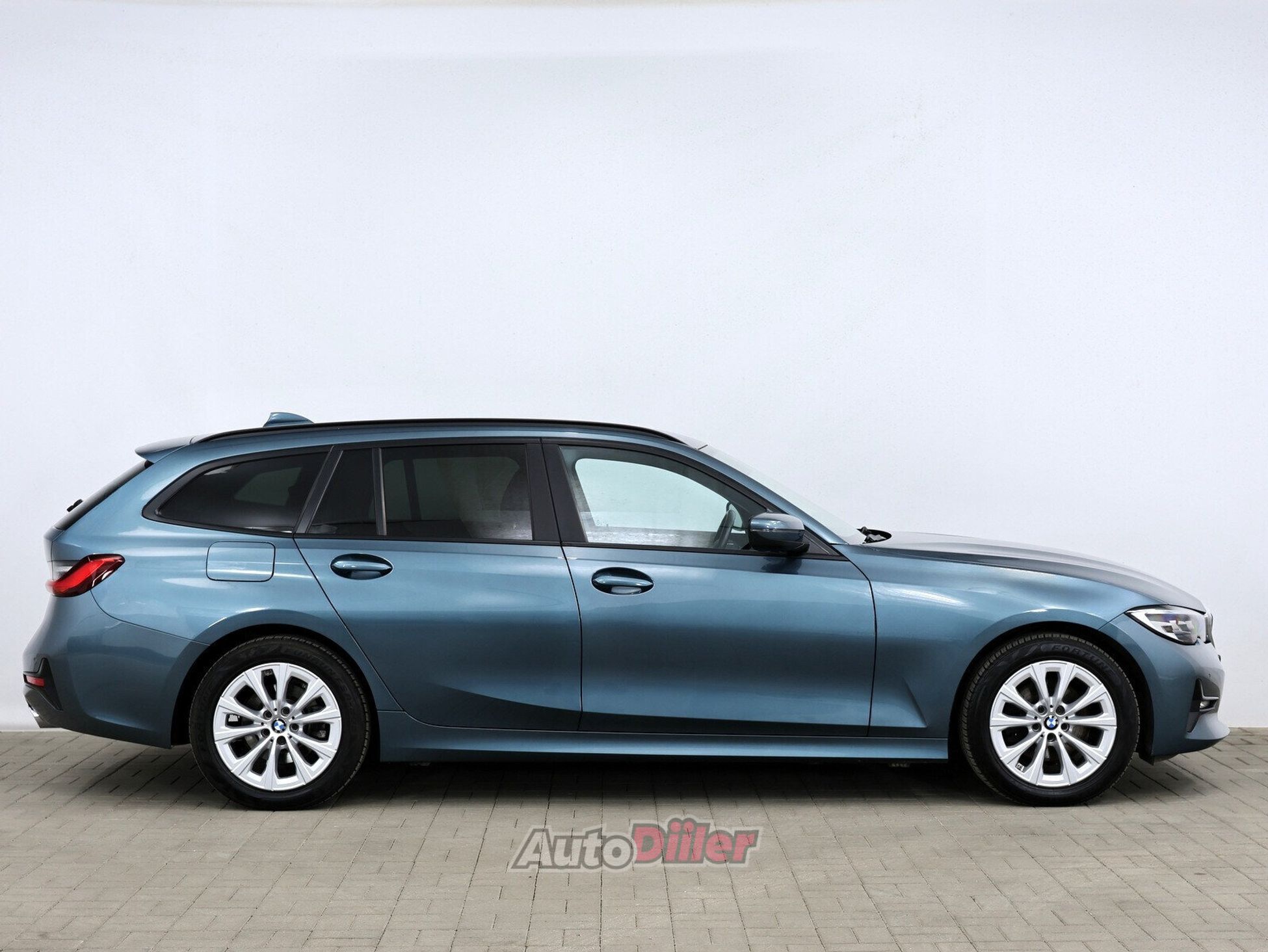 BMW 320 2020, photo 6/10