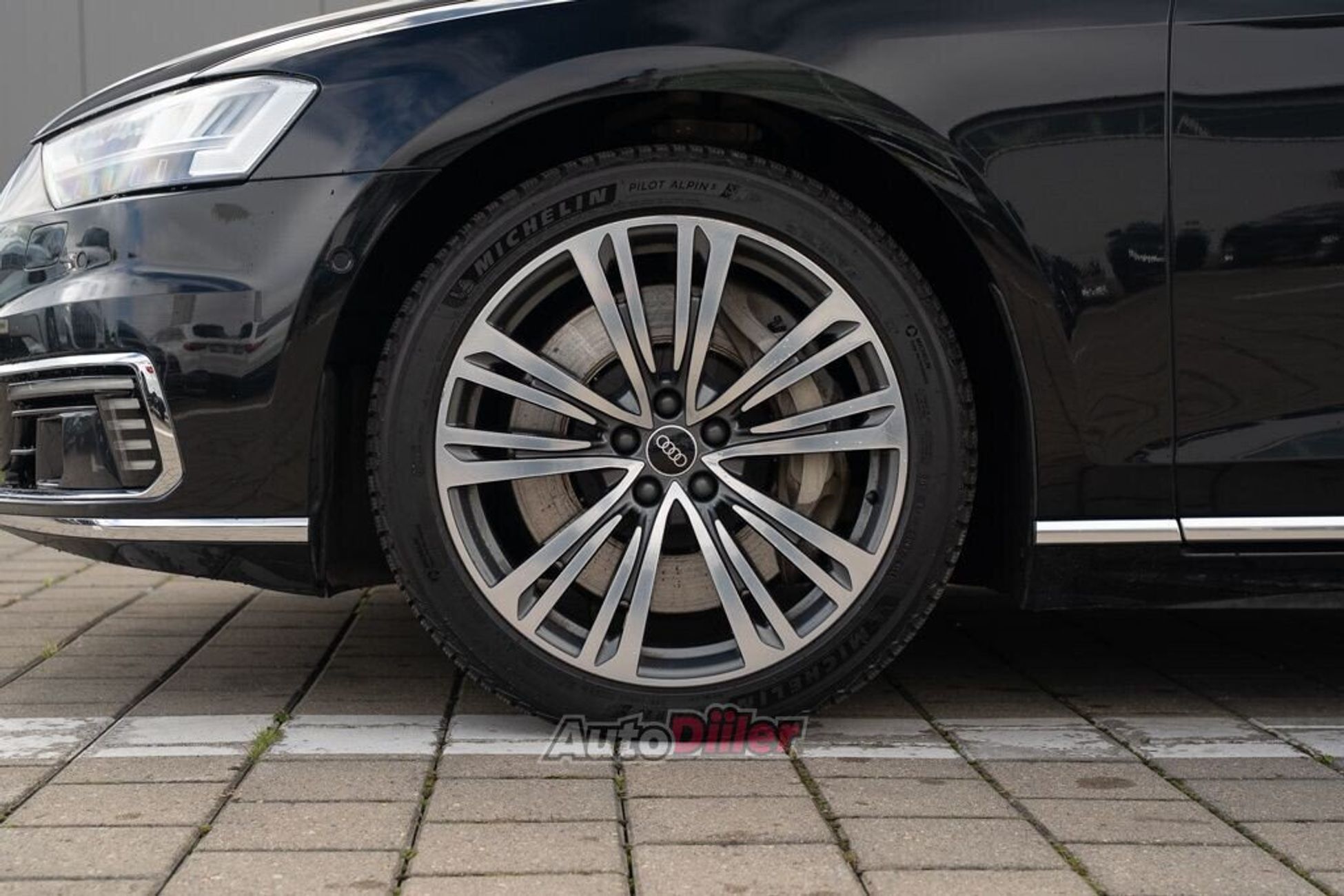 Audi A8 330kW 2020, photo 4/10