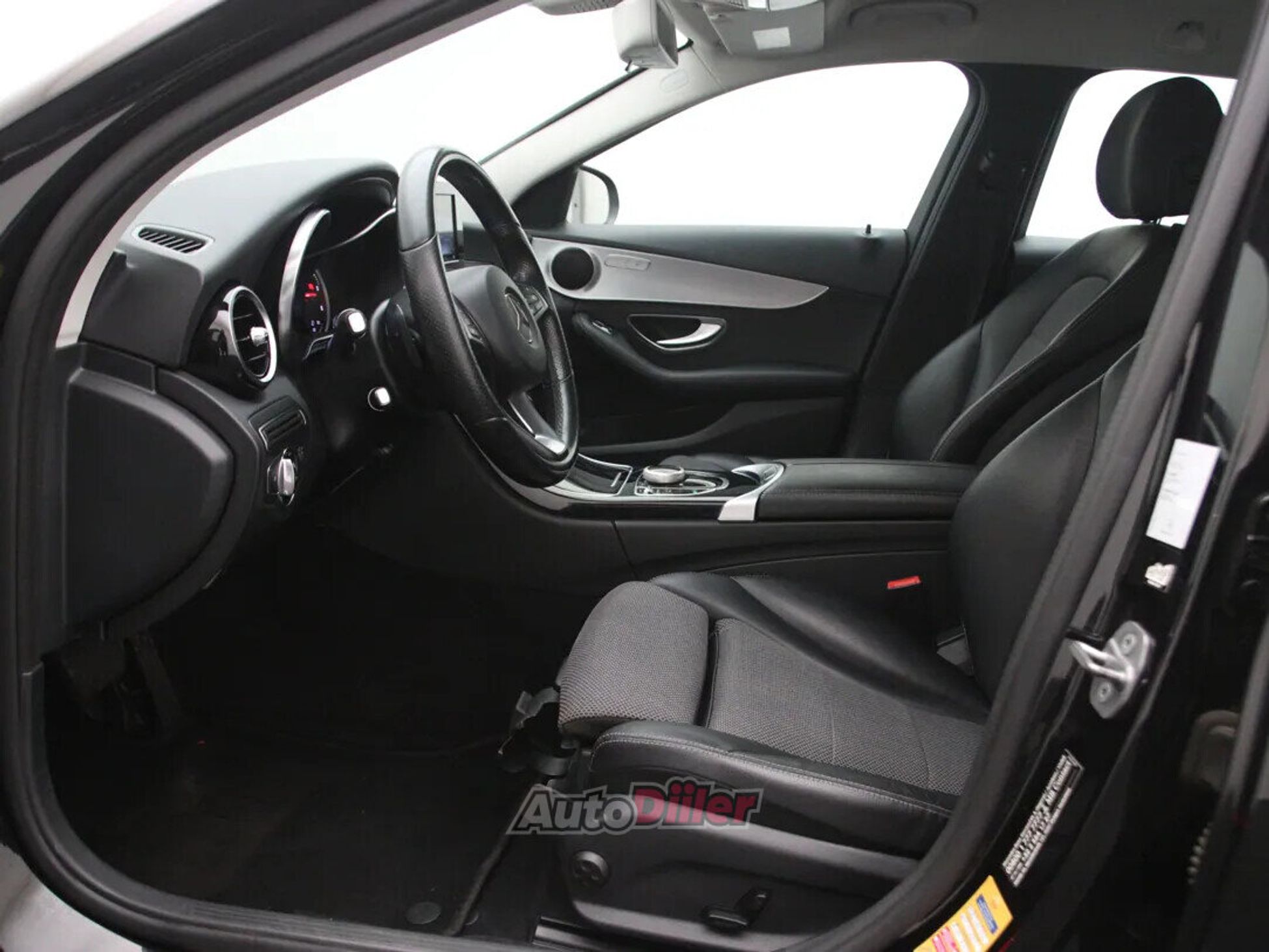 Mercedes-Benz C 180 Avantgarde 1.6 85kW 2016, kuva 4/10