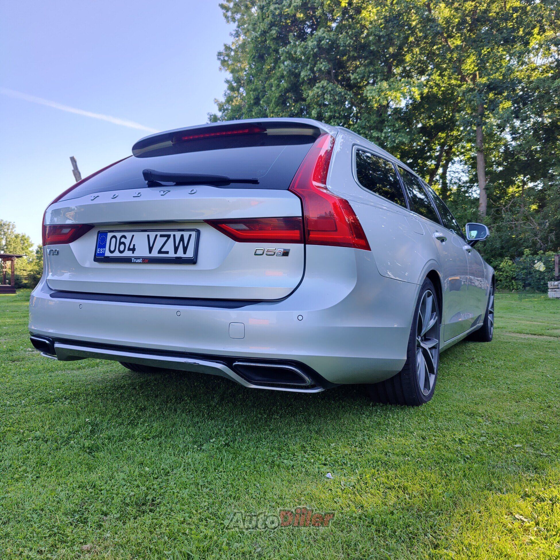 Volvo V90 R disain 2.0 173kW 2018, photo 4/7