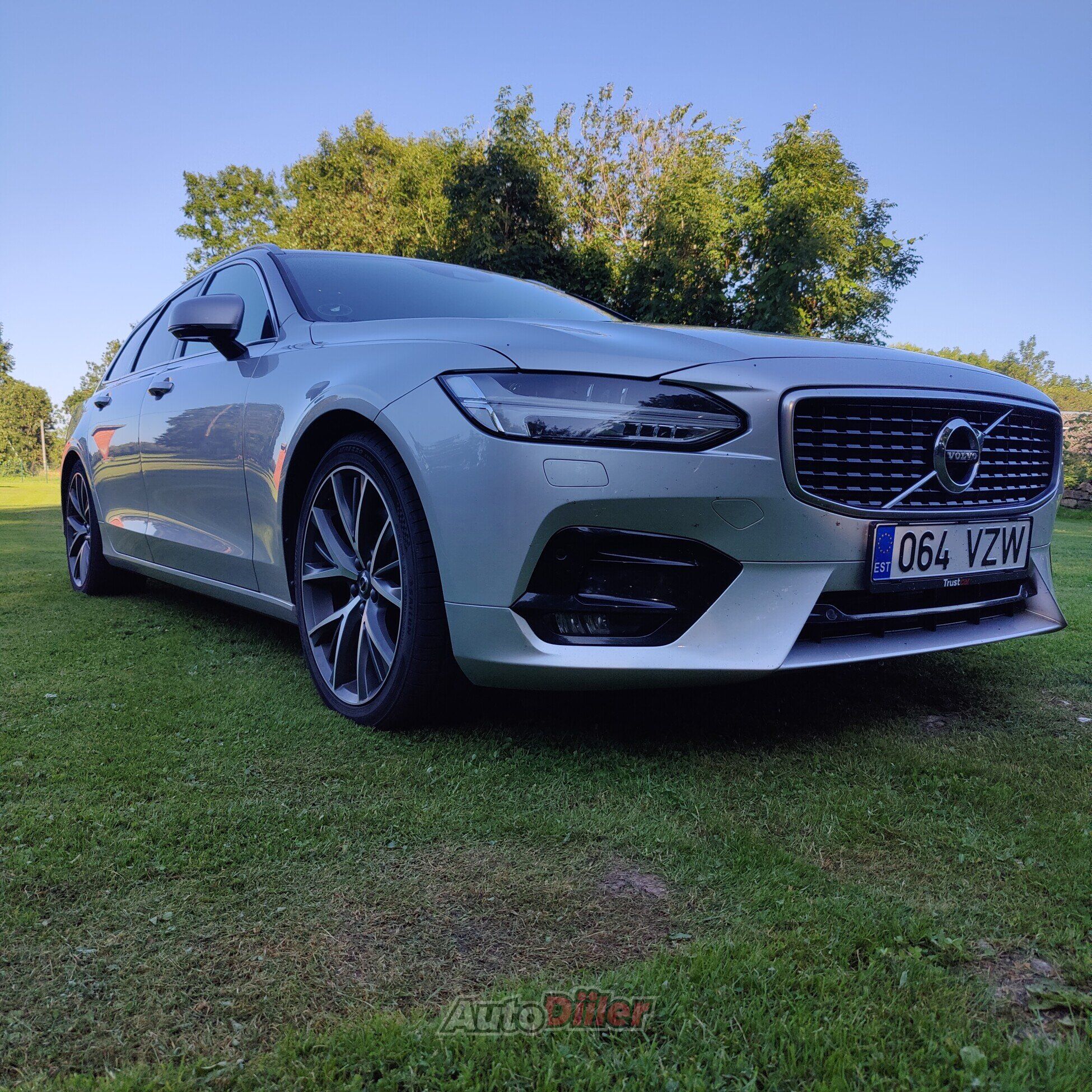 Volvo V90 R disain 2.0 173kW 2018, photo 3/7