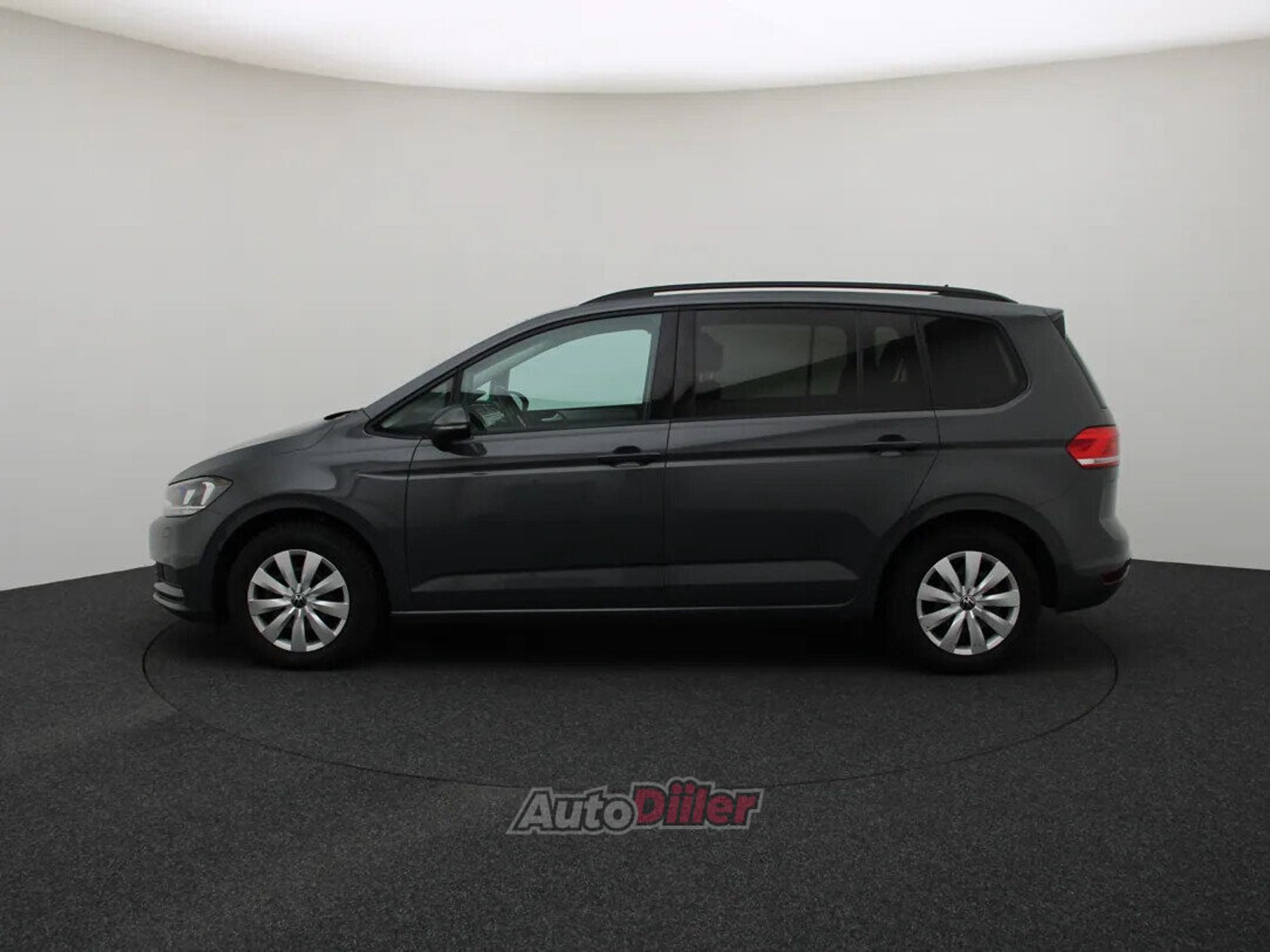 Volkswagen Touran 2022, kuva 6/10