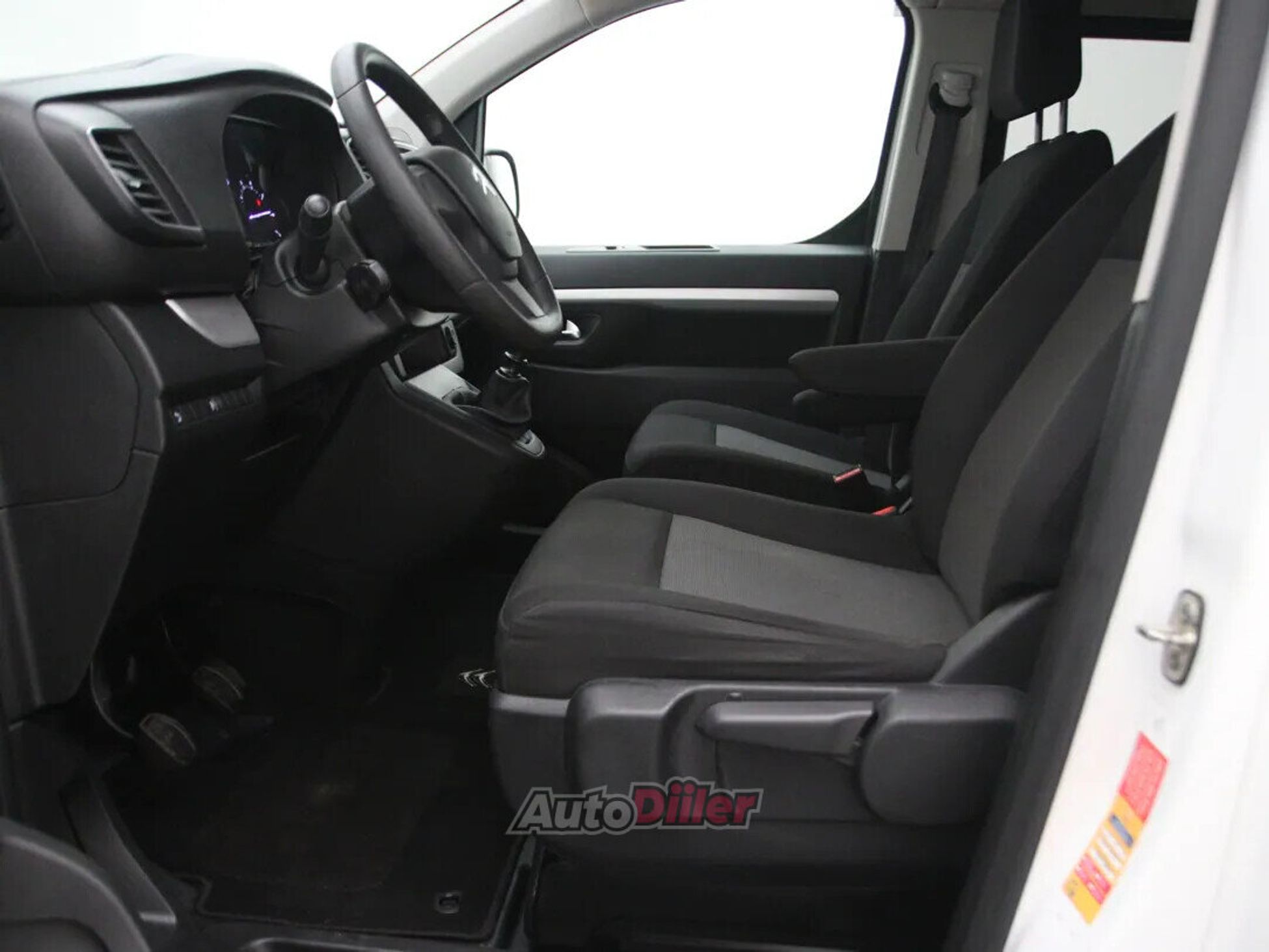 Citroen Jumpy SpaceTourer 1.5 88kW 2019, kuva 4/10