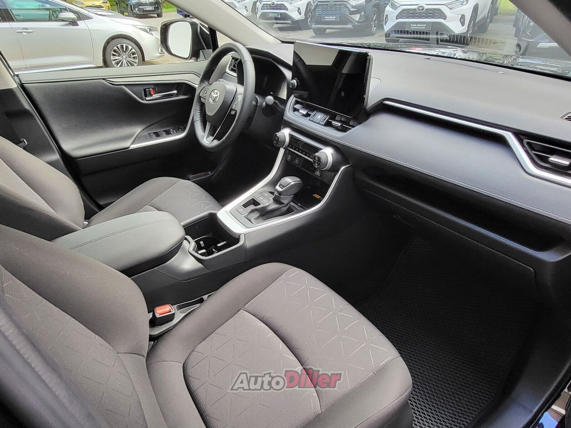 Toyota RAV4 Luxury Limited 2.5 131kW 2024, photo 7/10