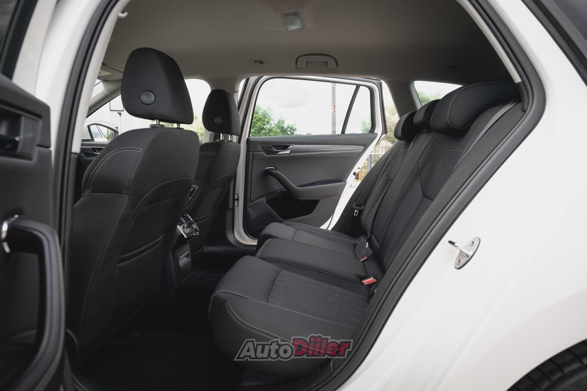 Skoda Superb Facelift 1.4 115kW 2020, kuva 7/10