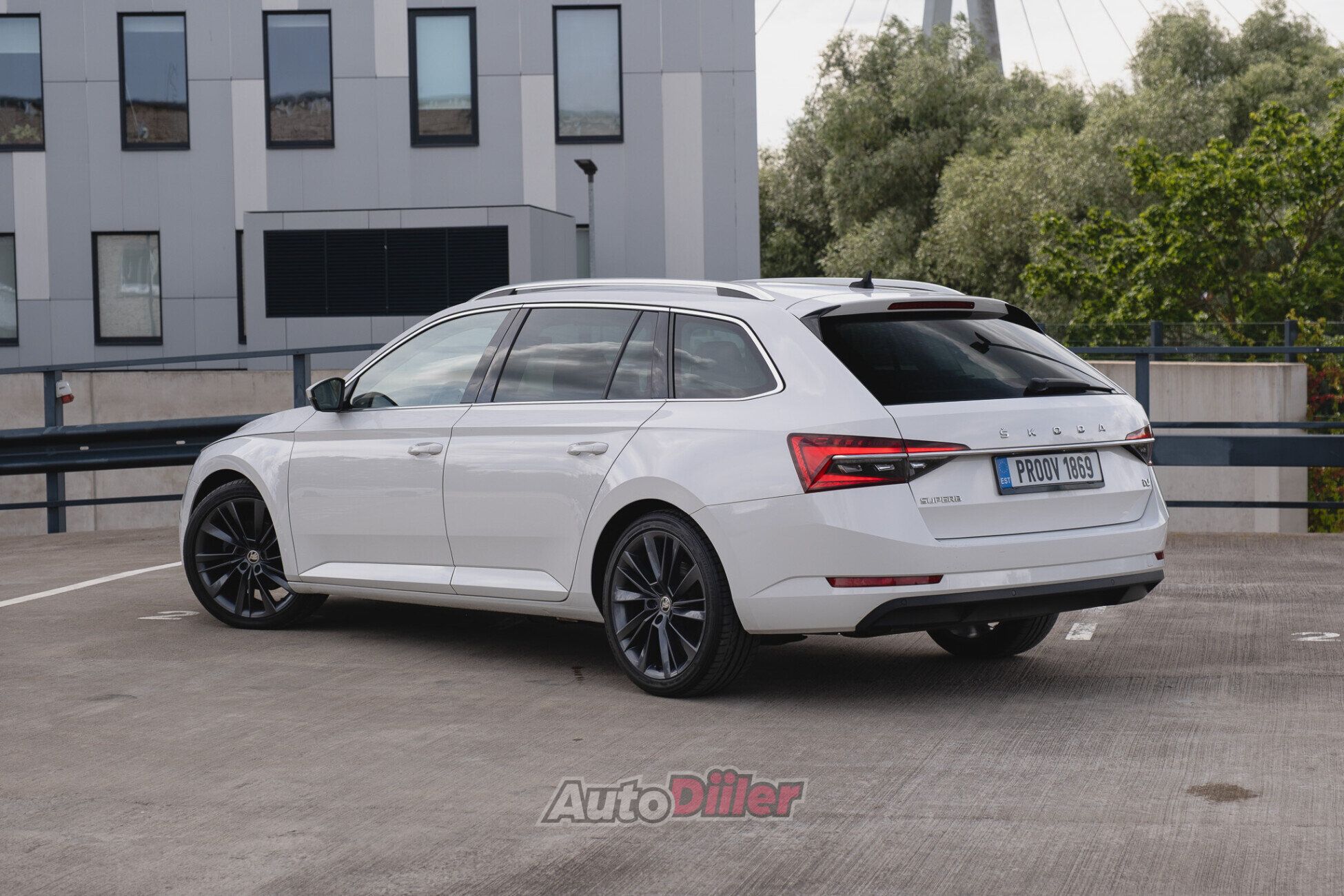 Skoda Superb Facelift 1.4 115kW 2020, kuva 2/10
