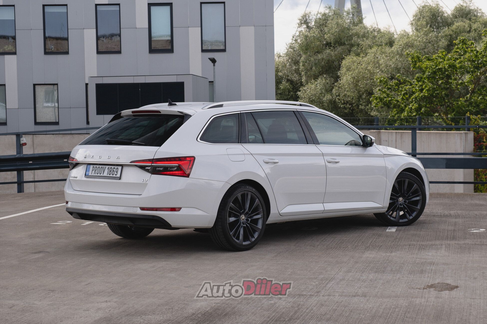 Skoda Superb Facelift 1.4 115kW 2020, kuva 4/10