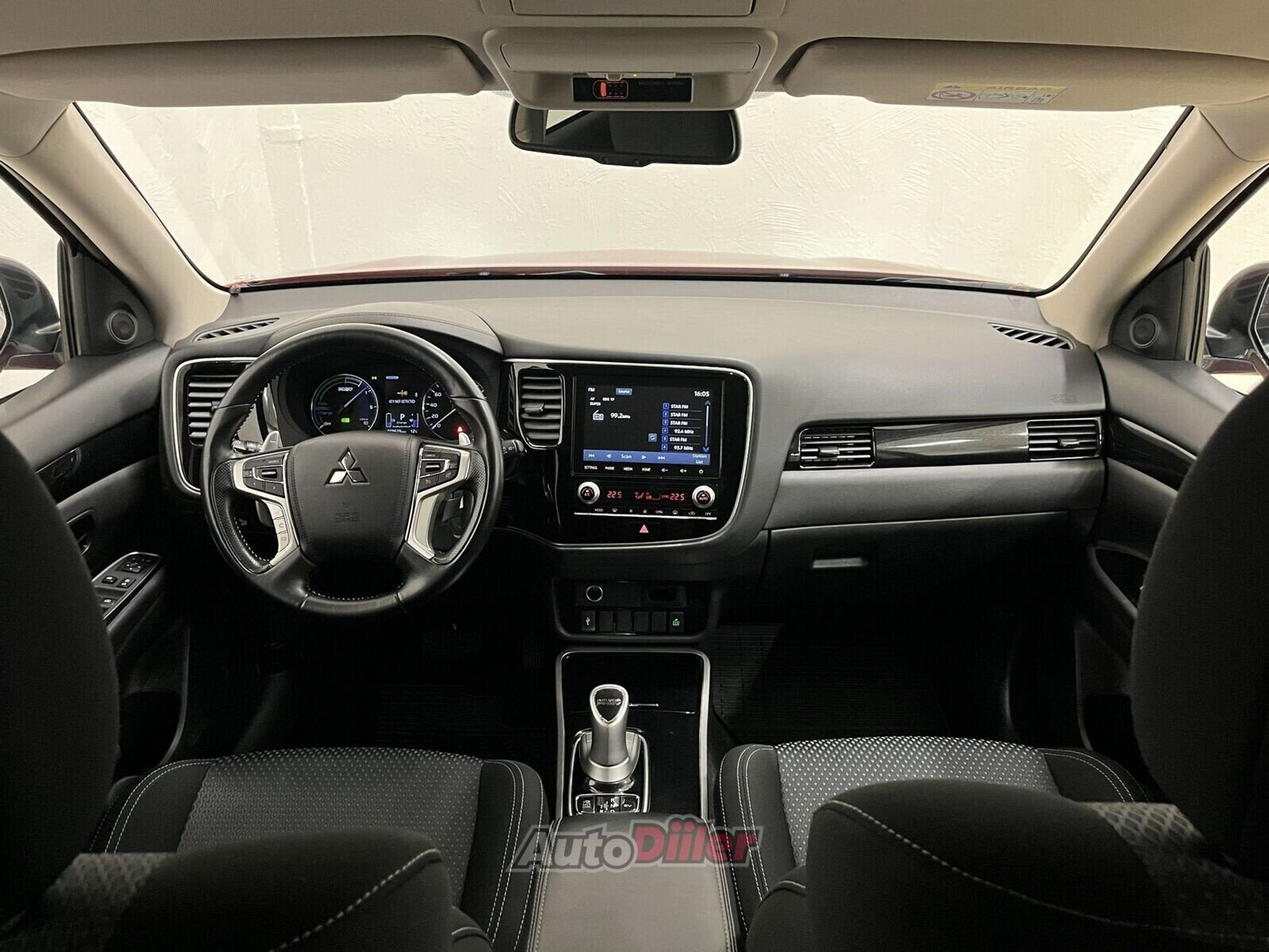 Mitsubishi Outlander Instyle 2.4 99kW 2021, photo 7/10