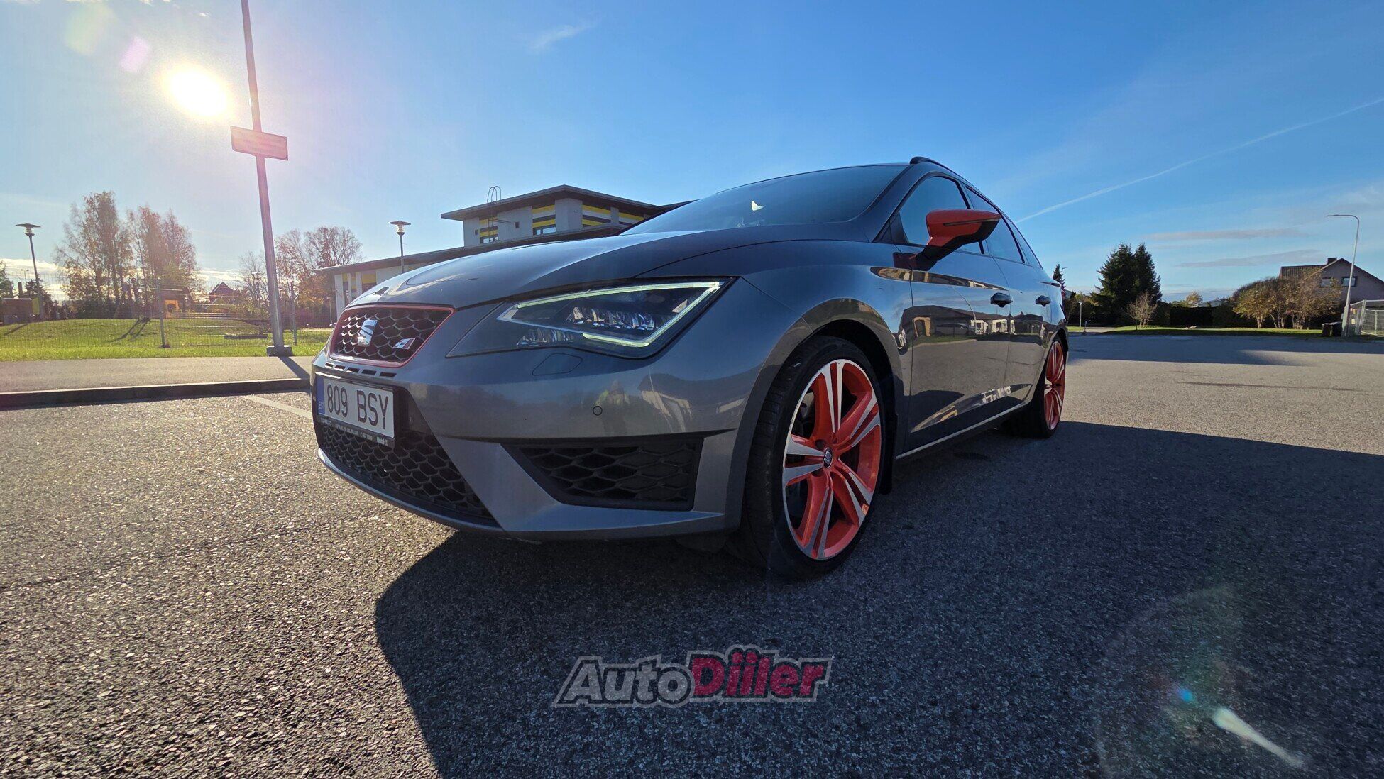 SEAT Leon Cupra 2.0 213kW 2016, photo 2/10