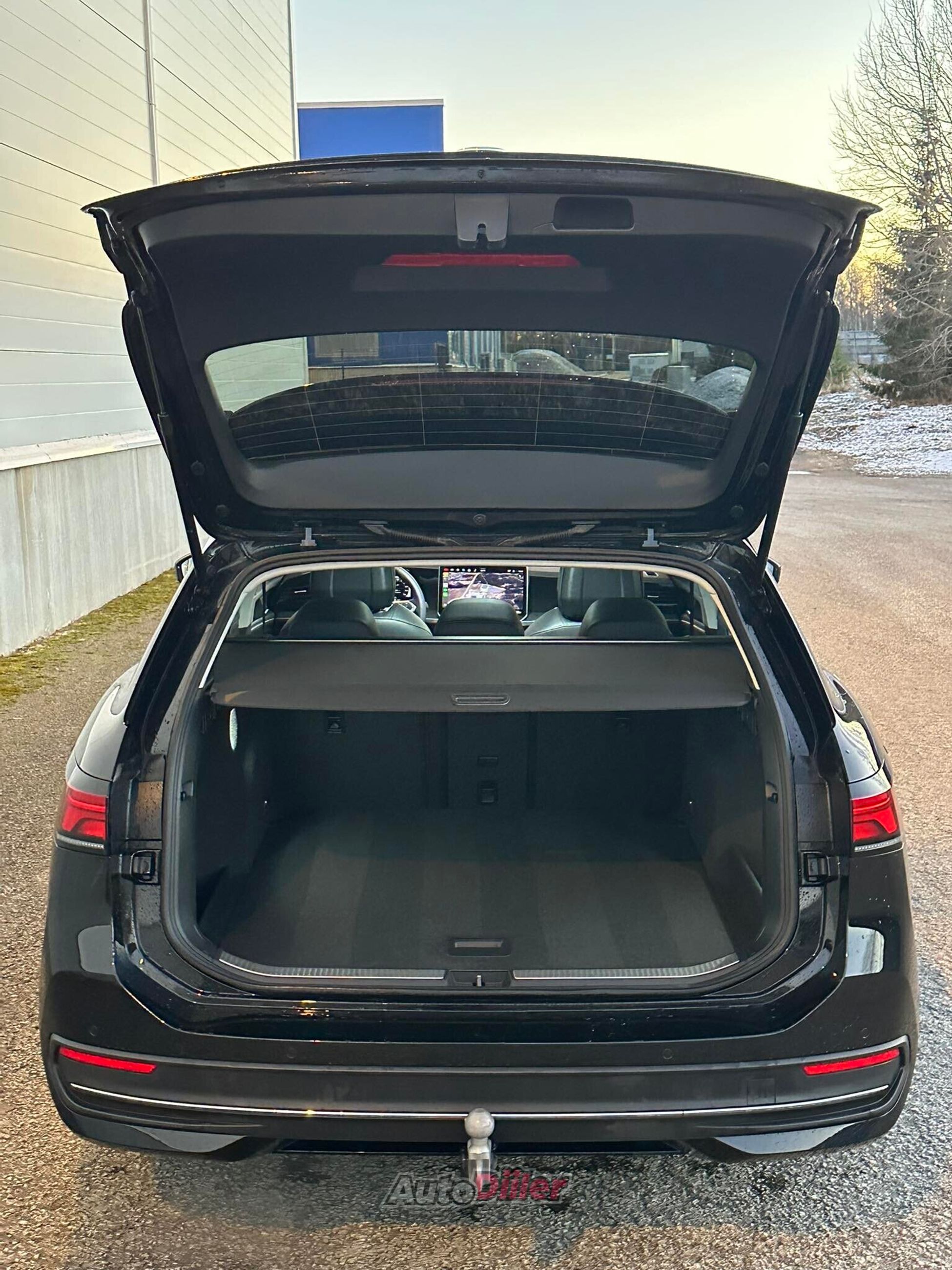 Volkswagen Passat BUSINESS 110kW 2025, photo 4/10