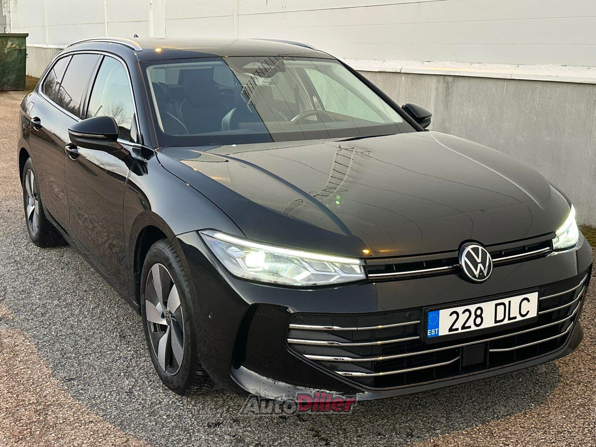 Volkswagen Passat BUSINESS 110kW 2025, photo 3/10
