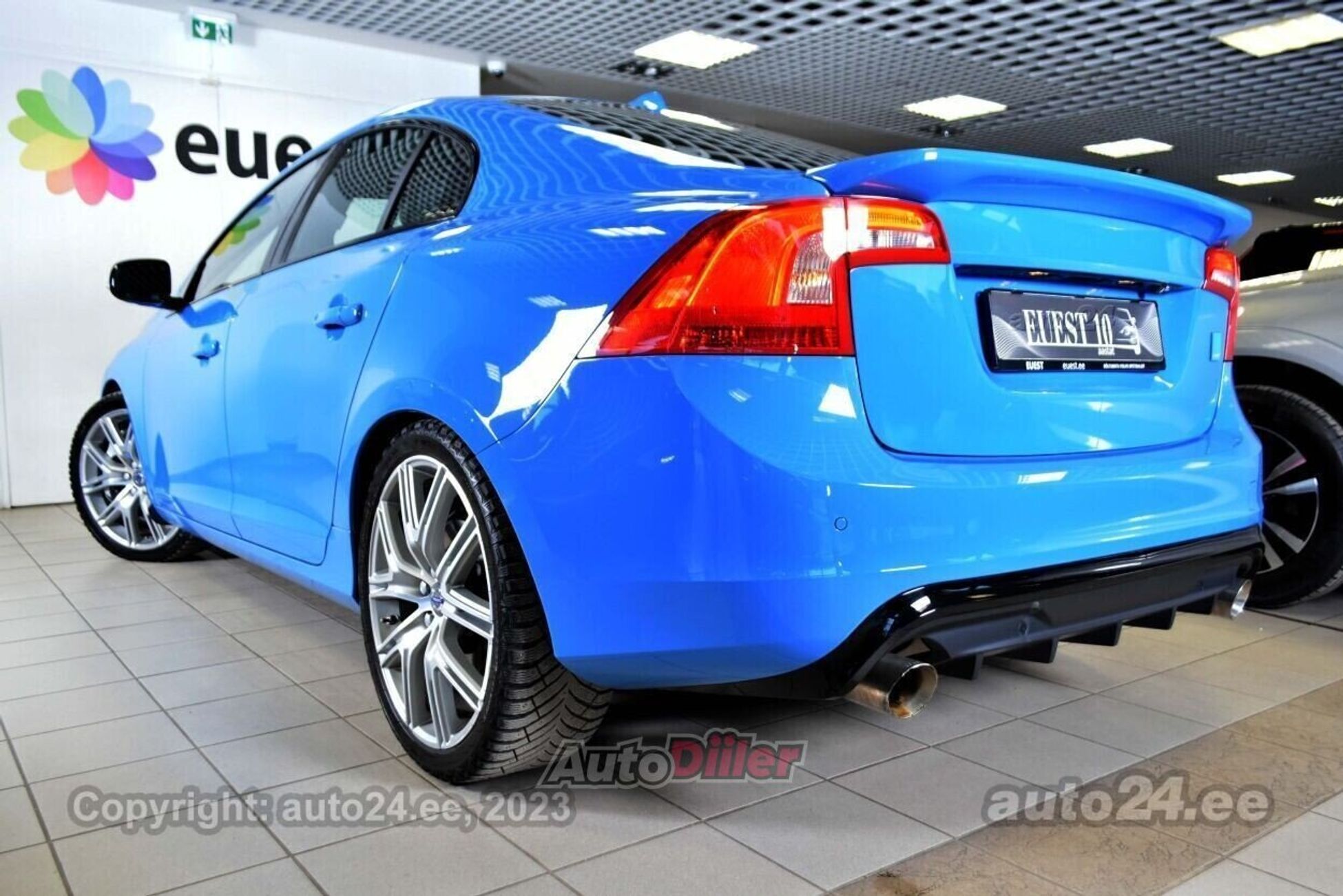Volvo S60 2016, photo 2/10