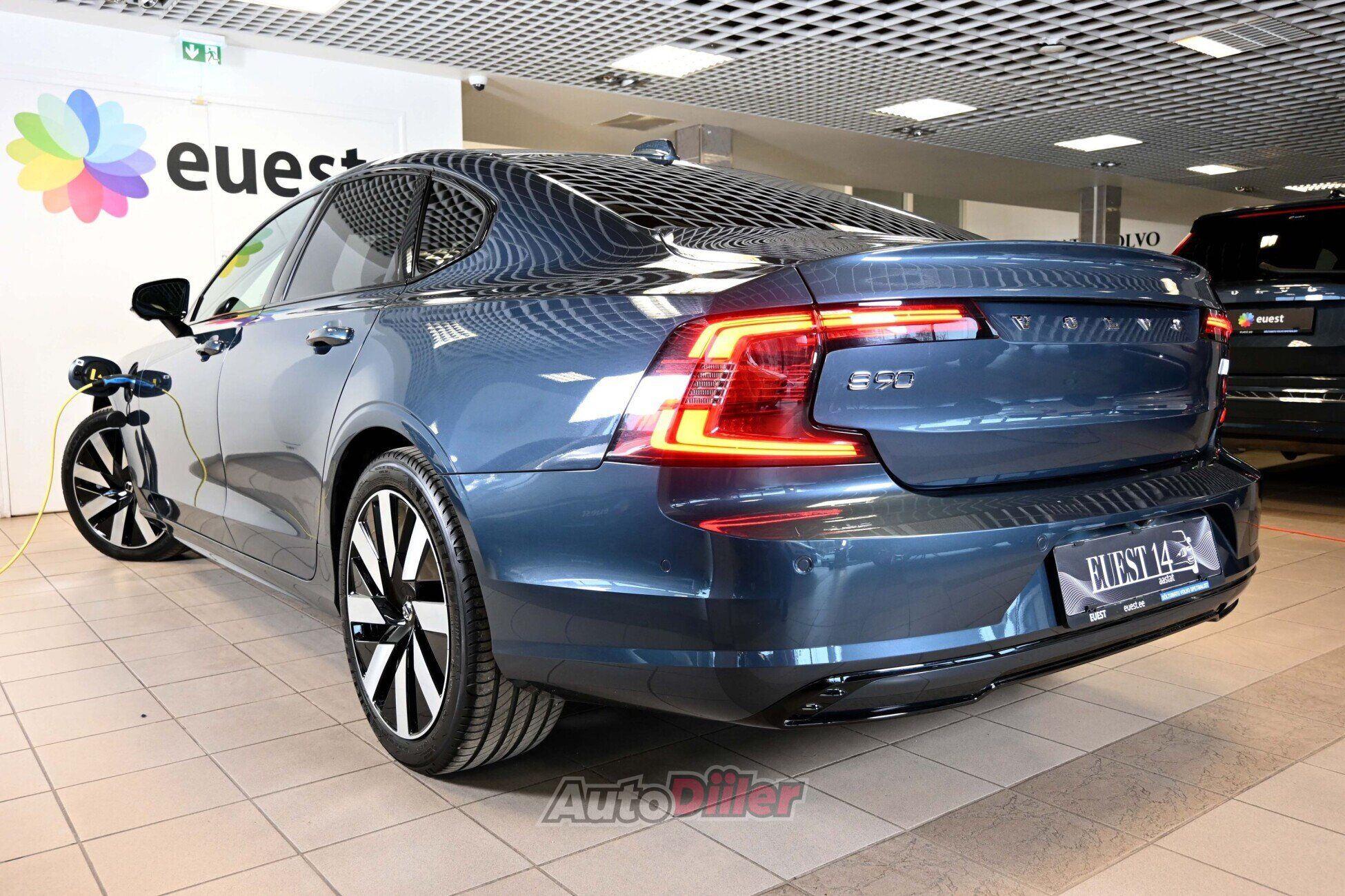 Volvo S90 2025, kuva 3/10
