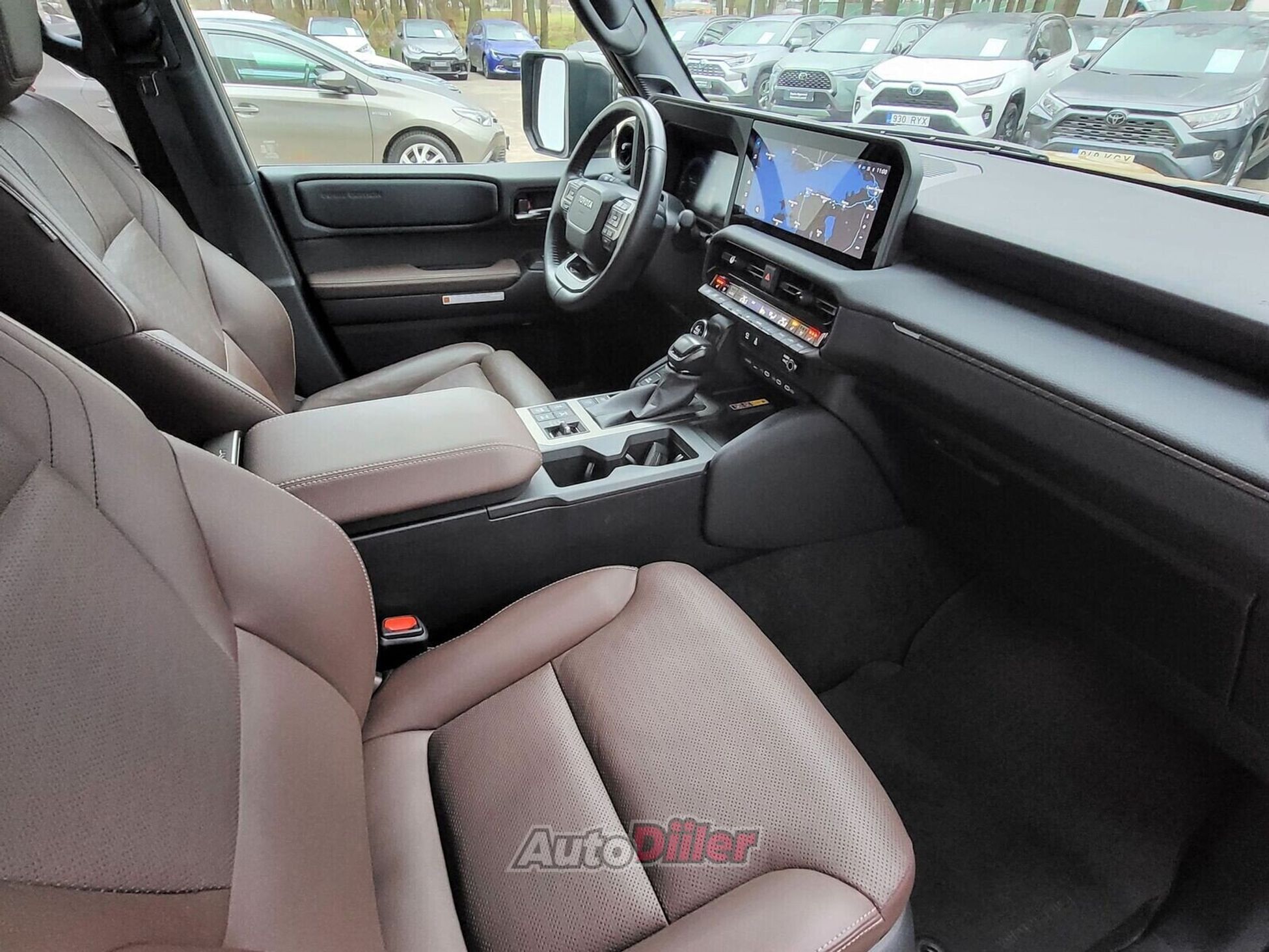 Toyota Land Cruiser 2024, photo 6/10