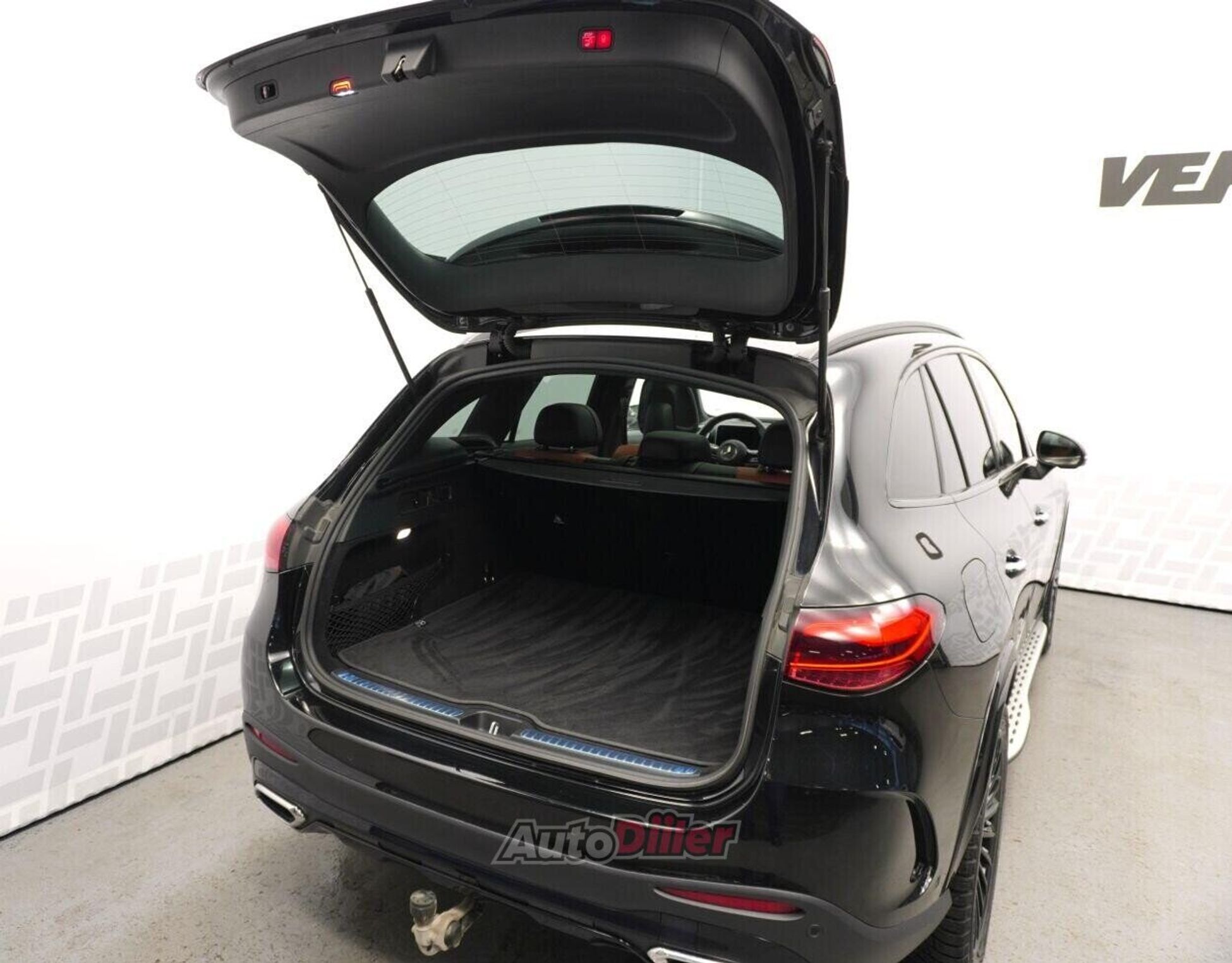 Mercedes-Benz GLC 220 2023, kuva 7/10