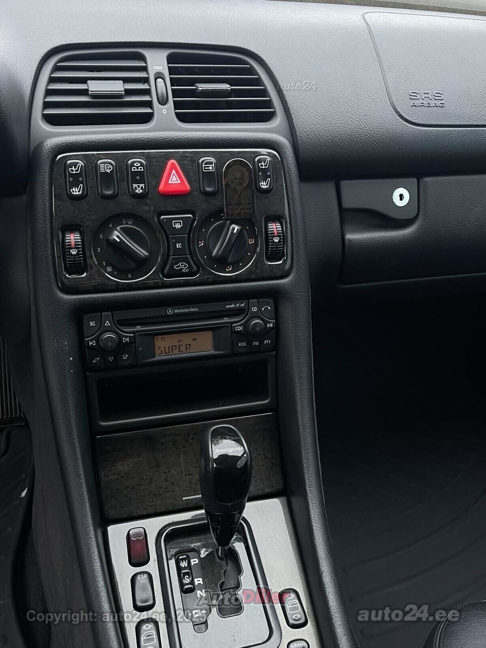 Mercedes-Benz CLK 200 2002, photo 5/6