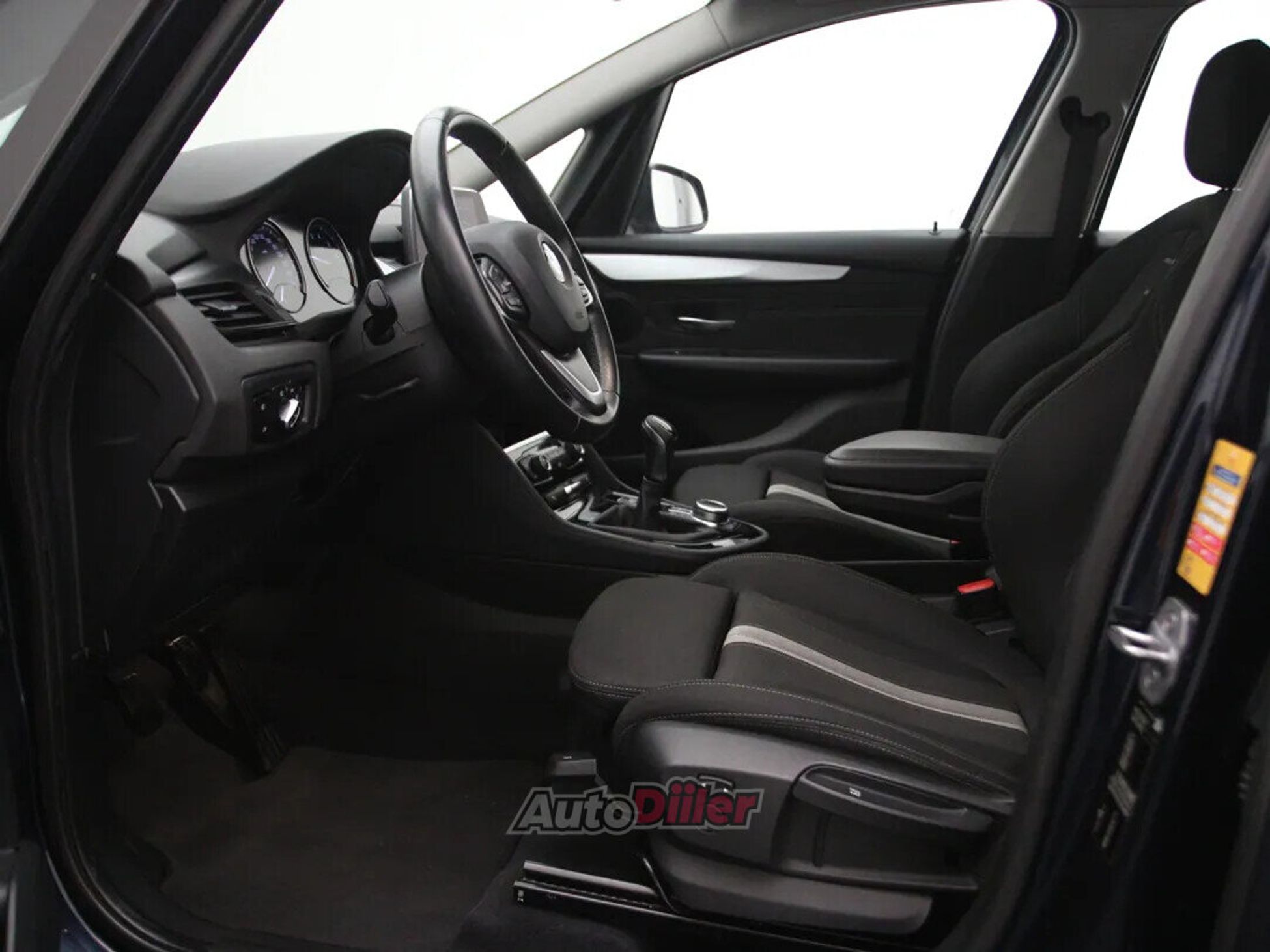 BMW 218 2018, kuva 4/10