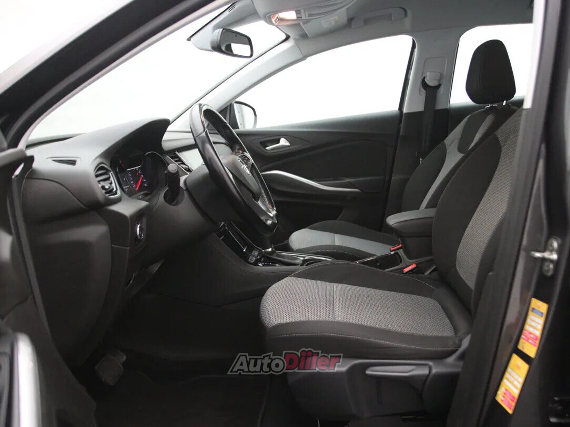 Opel Grandland X Edition 1.5 96kW 2020, photo 4/10