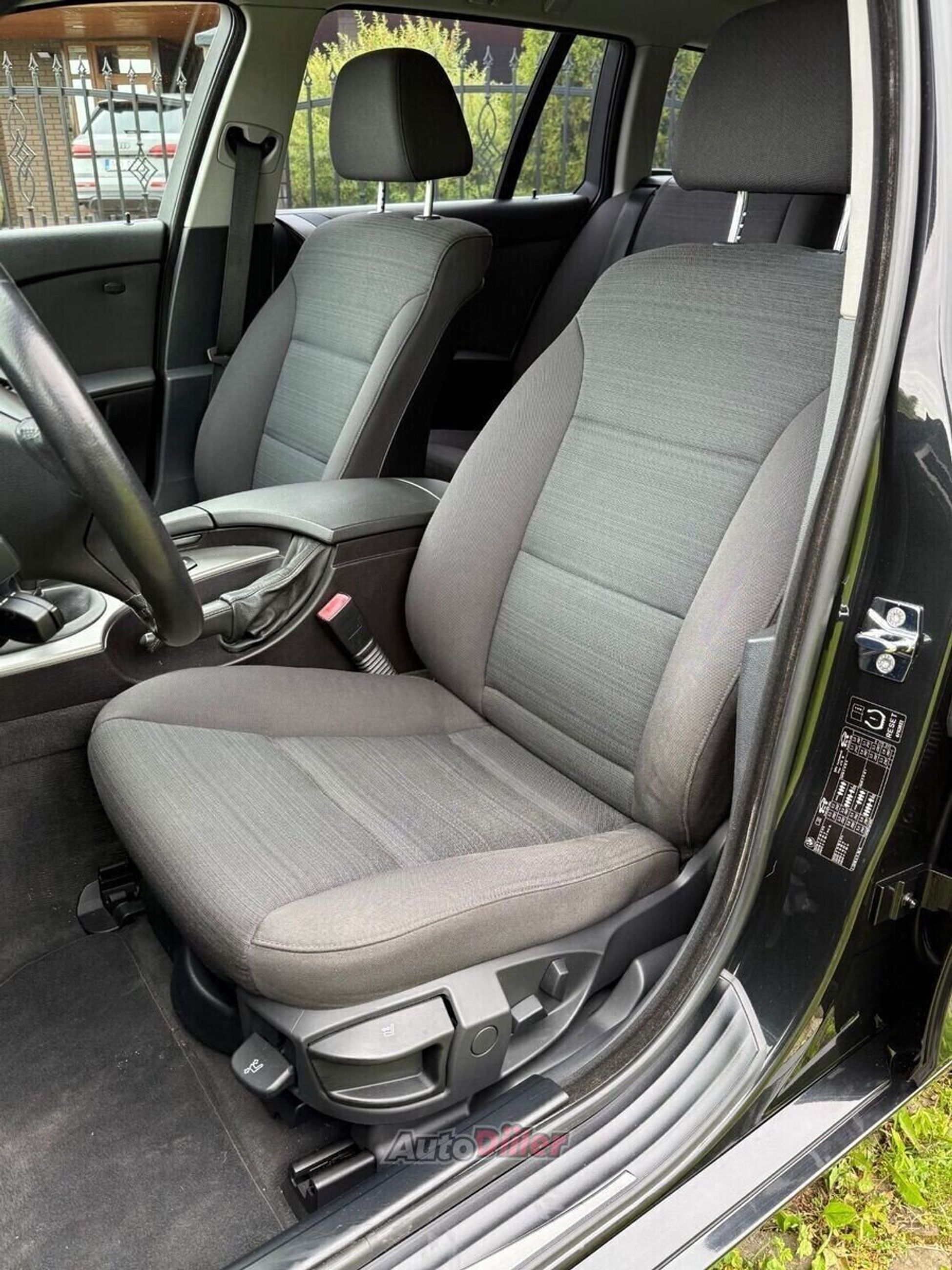 BMW 520 D Touring 2.0 120kW 2006, kuva 7/10