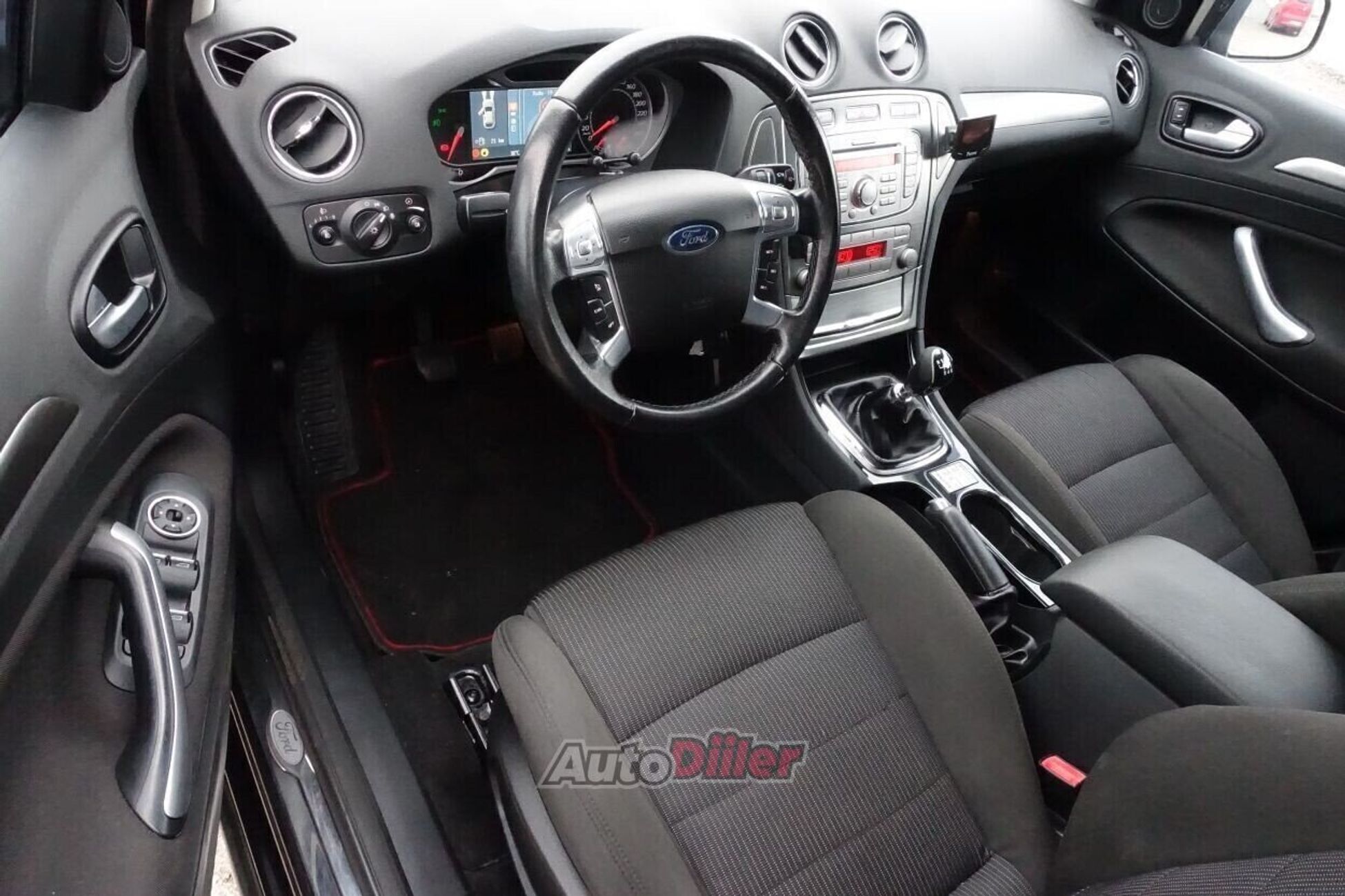 Ford Mondeo Turnier Titanium 2.0 103kW 2009, kuva 6/10