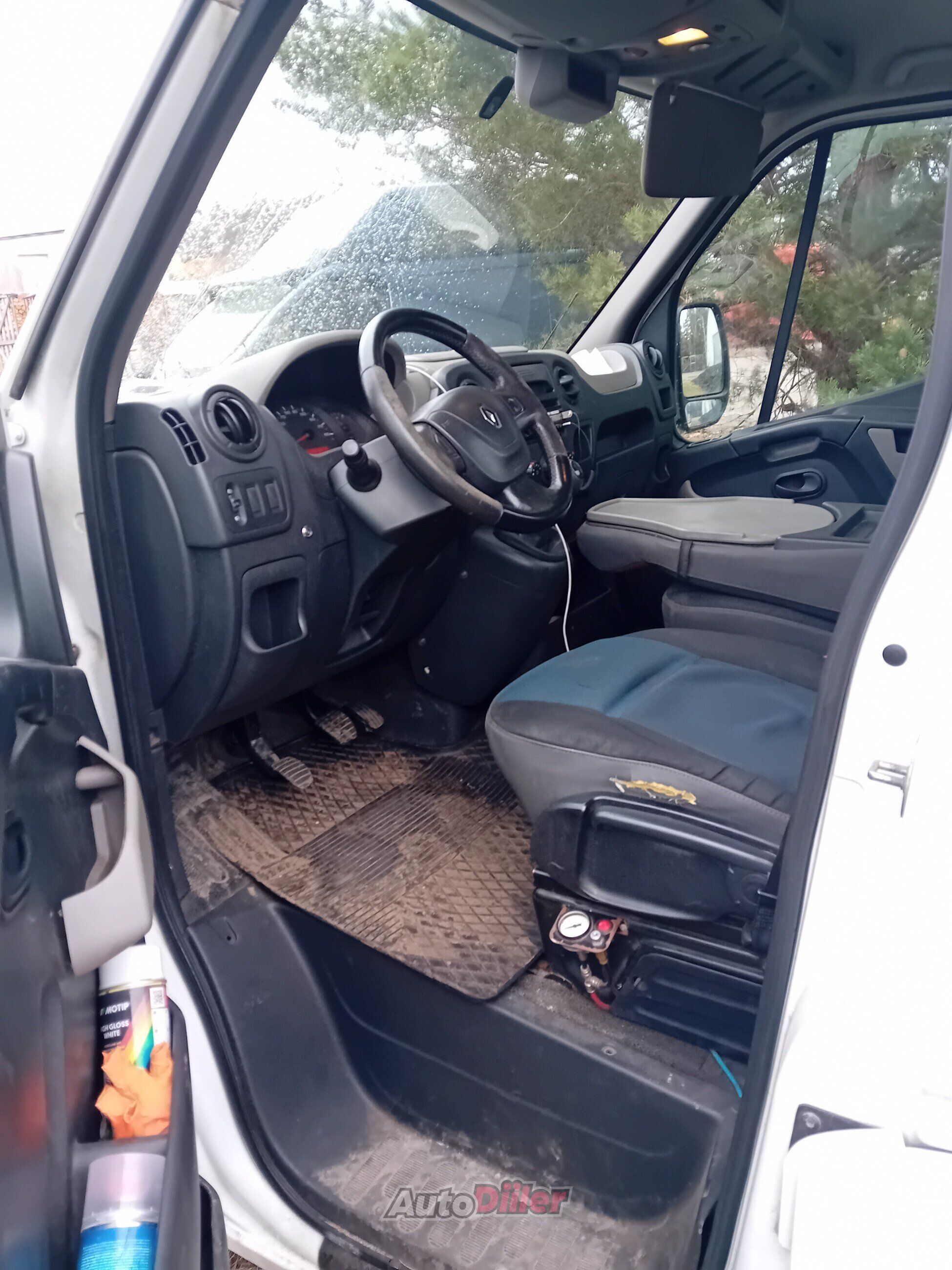 Renault Master 2.3 110kW 2014, kuva 4/7