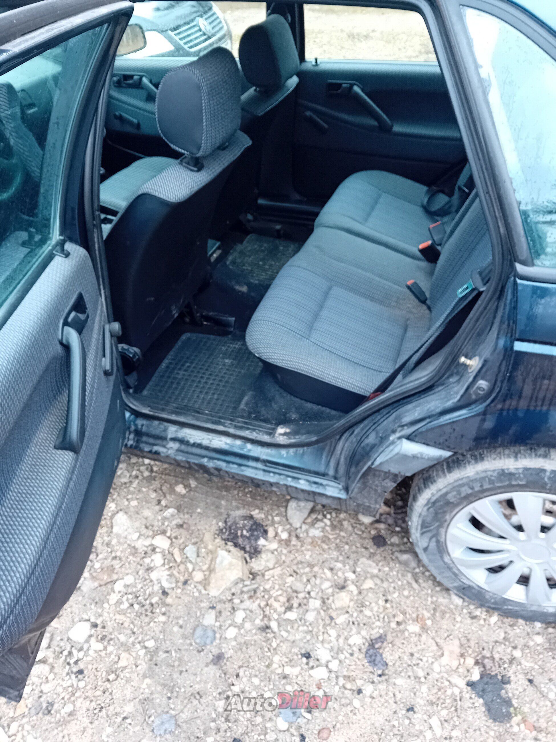 Volkswagen Passat 1.8 66kW 1992, photo 5/6
