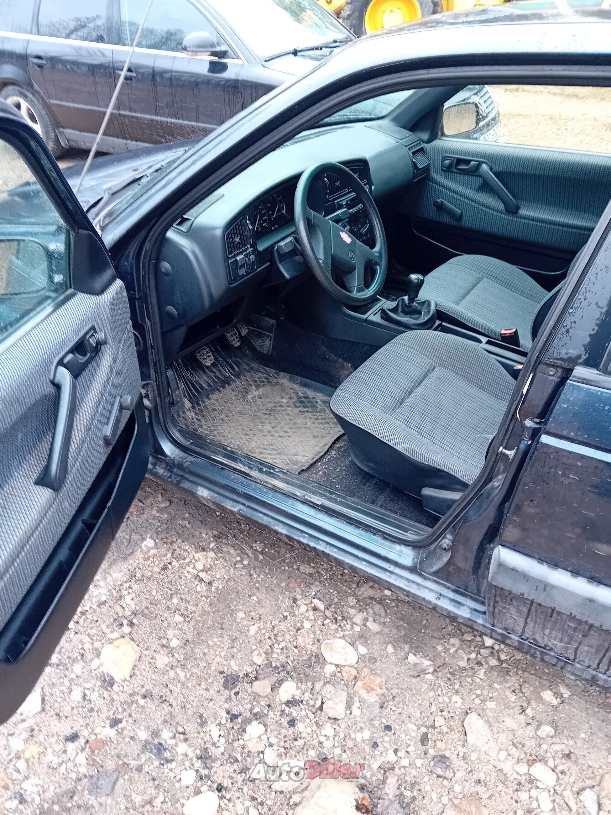 Volkswagen Passat 1.8 66kW 1992, photo 4/6