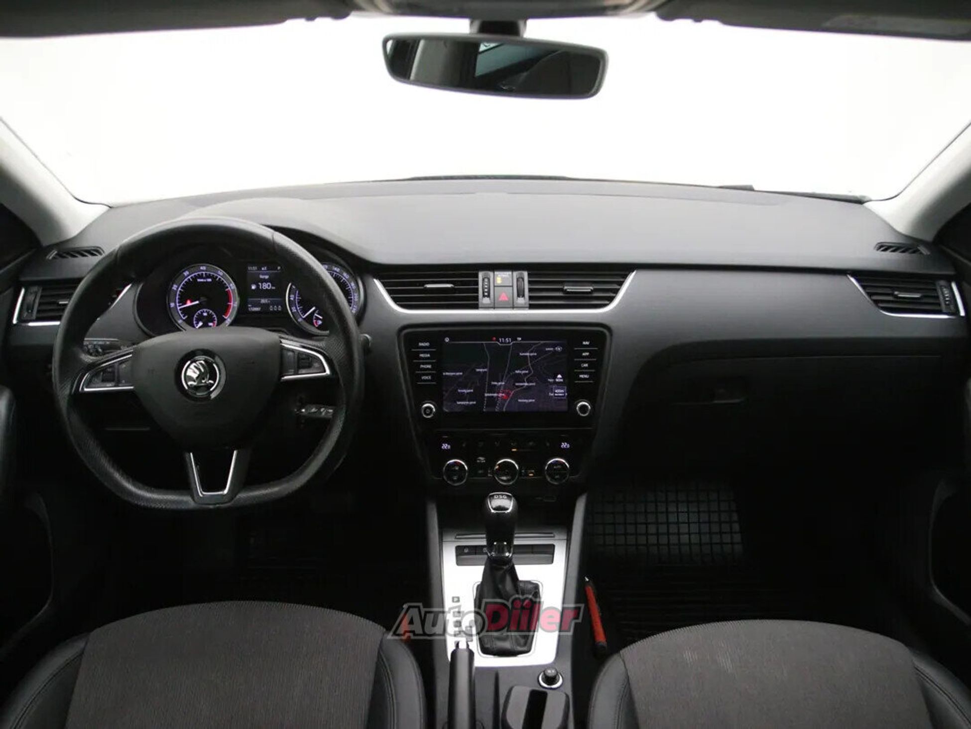 Skoda Octavia Business Edition 1.5 110kW 2020, photo 2/10