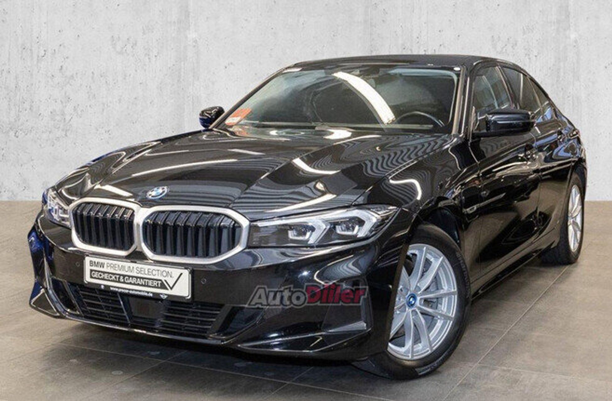 BMW 330
