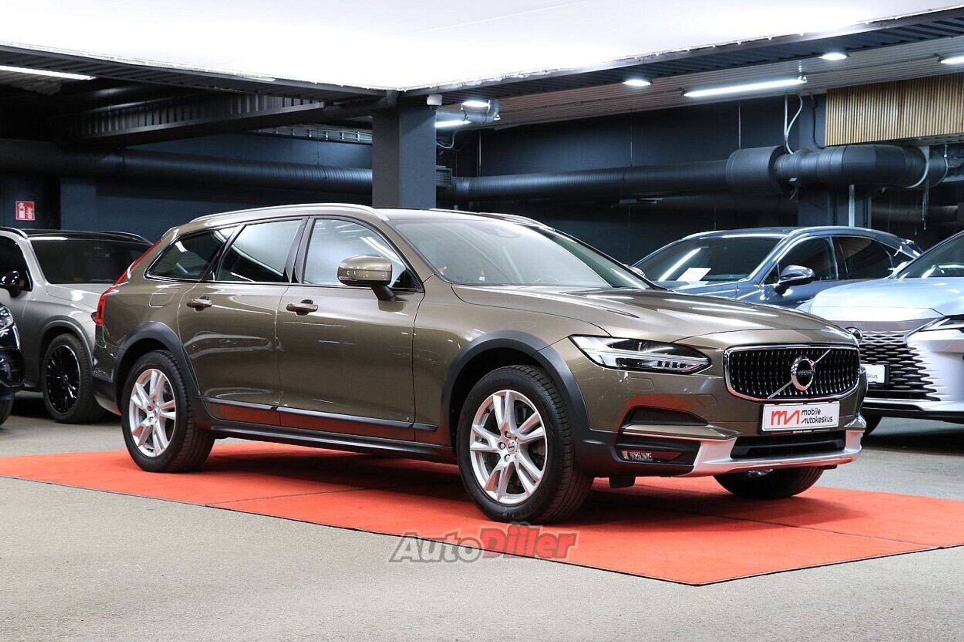 Volvo V90 Cross Country